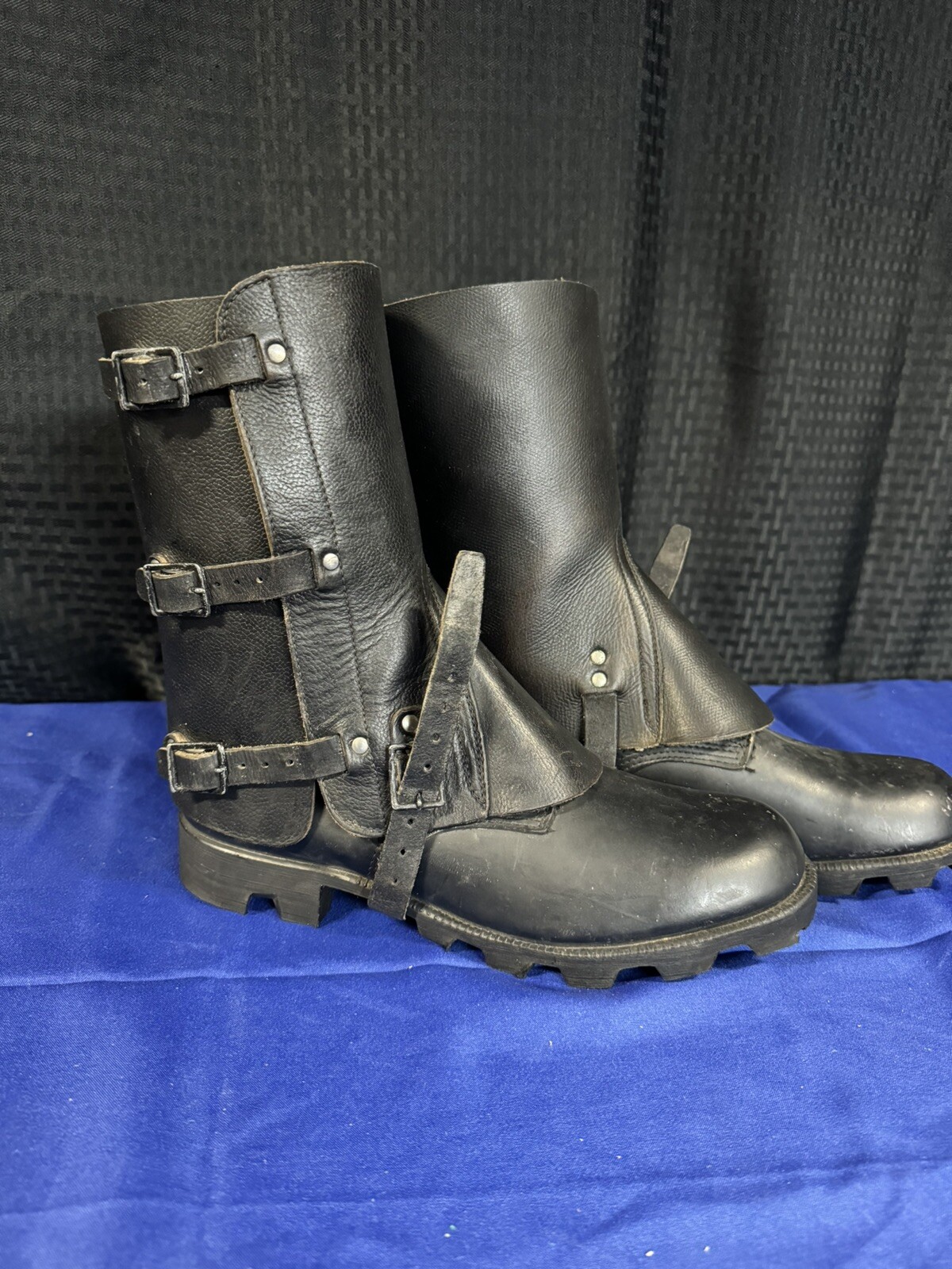 SWISS MILITARY LEATHER GAITERS, LEGGINGS, SPATS, MOTORCYCLE LEATHER , CAMPING SWISS MILITARY LEATHER GAITERS, LEGGINGS, SPATS, MOTORCYCLE LEATHER , CAMPING