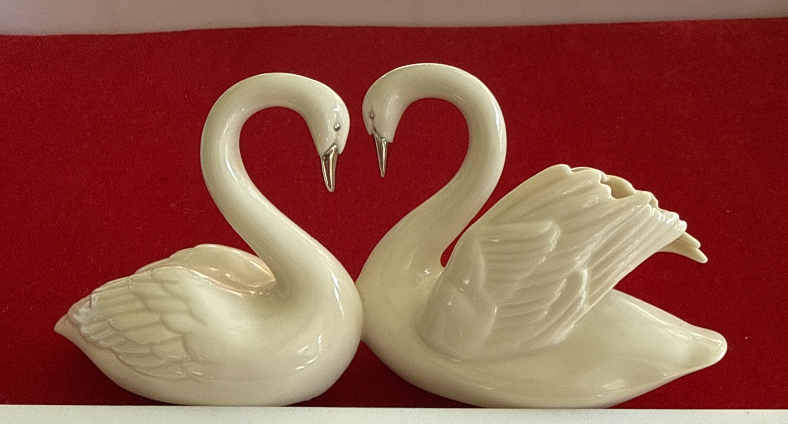 Lenox Forever Yours Swans from the Wedding Promises Collection MAKE AN OFFER Lenox Forever Yours Swans from the Wedding Promises Collection MAKE AN OFFER