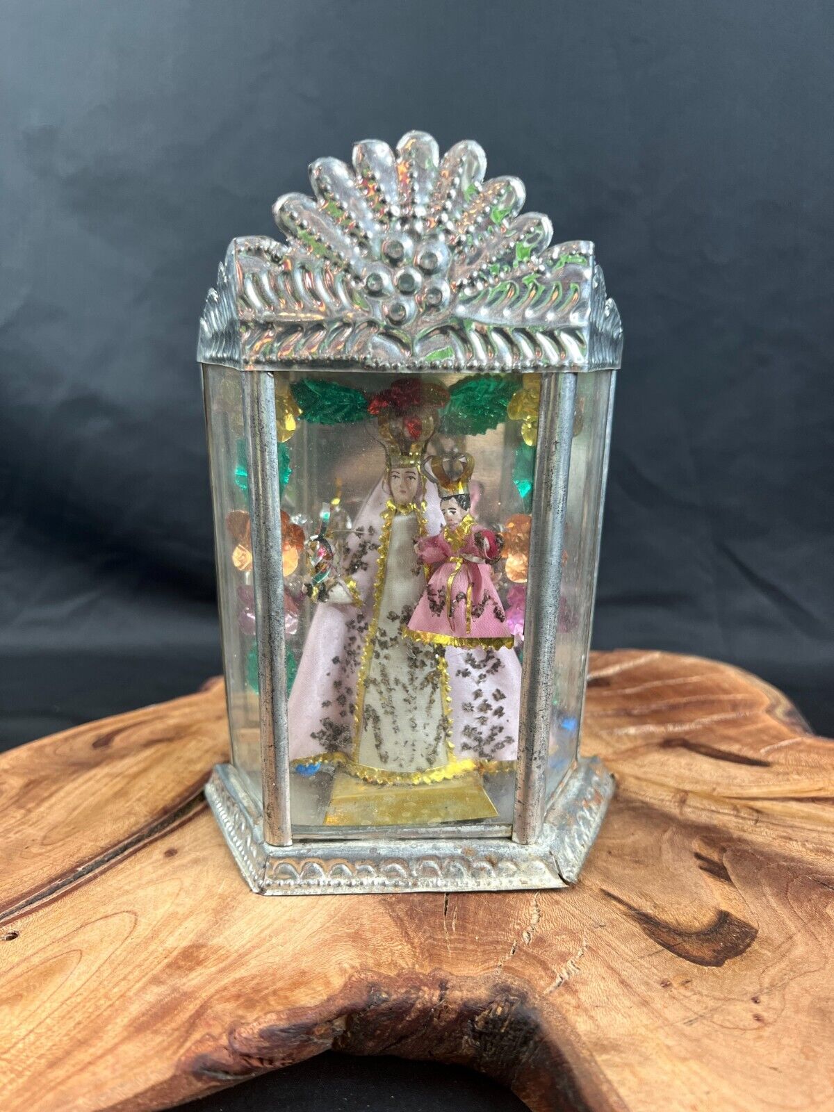 Vintage Mexican Tin & Glass Nicho Box Madonna And Child 7 1/2