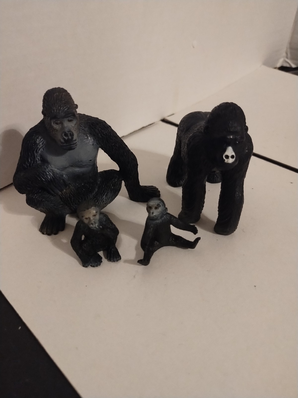 Lot Of 4 Silverback Gorilla Family Terra By Babbat /Schleich Lot Of 4 Silverback Gorilla Family Terra By Babbat /Schleich