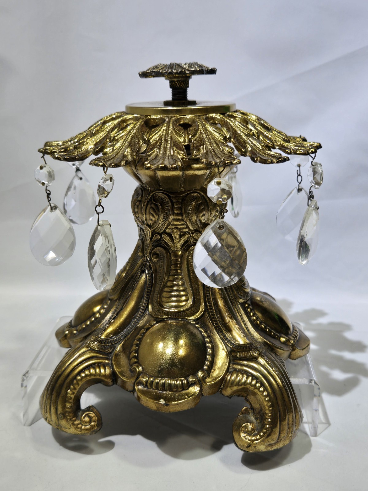 Vintage L&L WMC 5490 Hollywood Regency Ornate Cast Metal Replacement Base & Nut Vintage L&L WMC 5490 Hollywood Regency Ornate Cast Metal Replacement Base & Nut