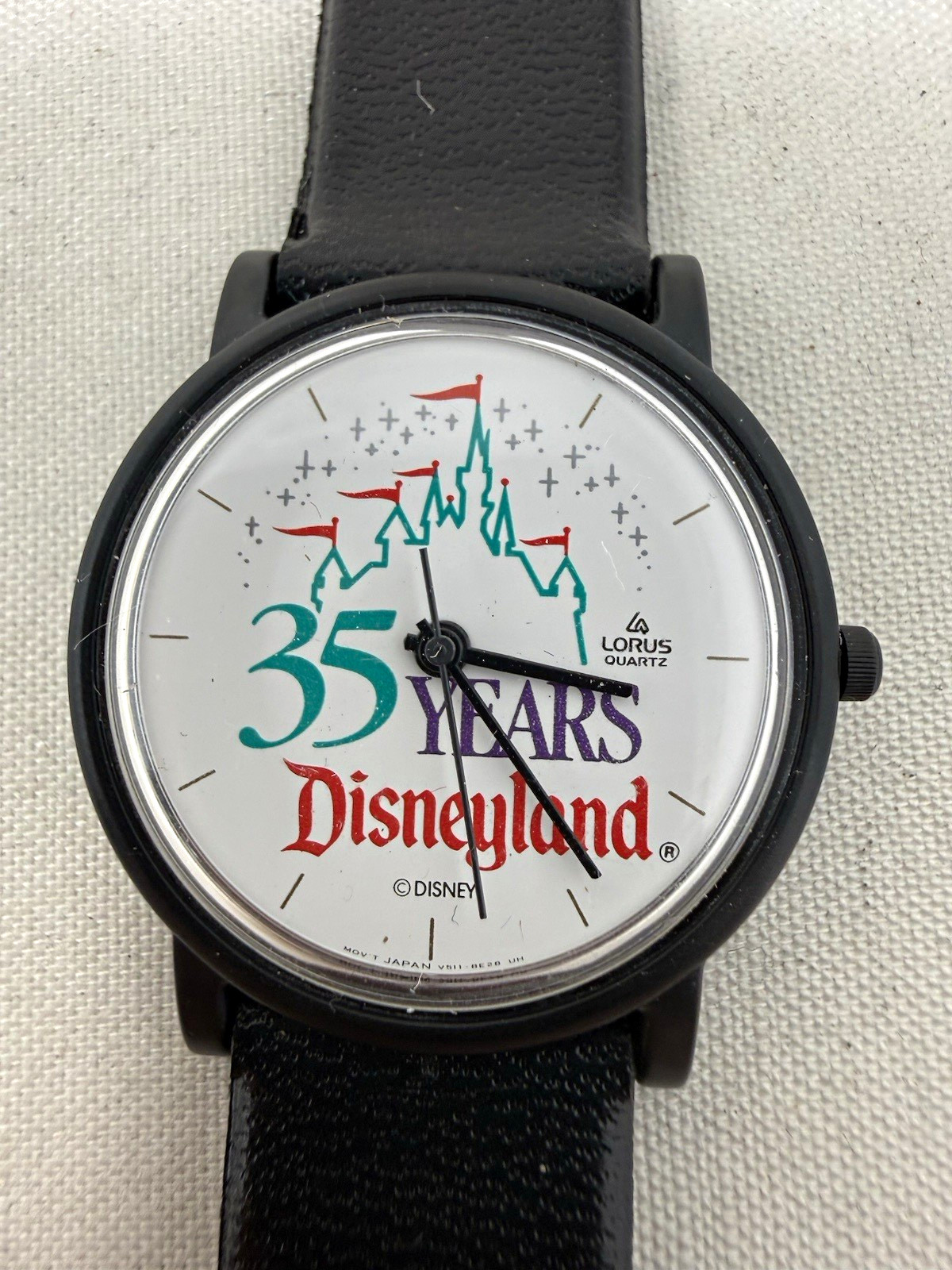 Vintage 1990 Disneyland 35th Anniversary Lorus Watch - NEW BATTERY (Never Worn) Vintage 1990 Disneyland 35th Anniversary Lorus Watch - NEW BATTERY (Never Worn)