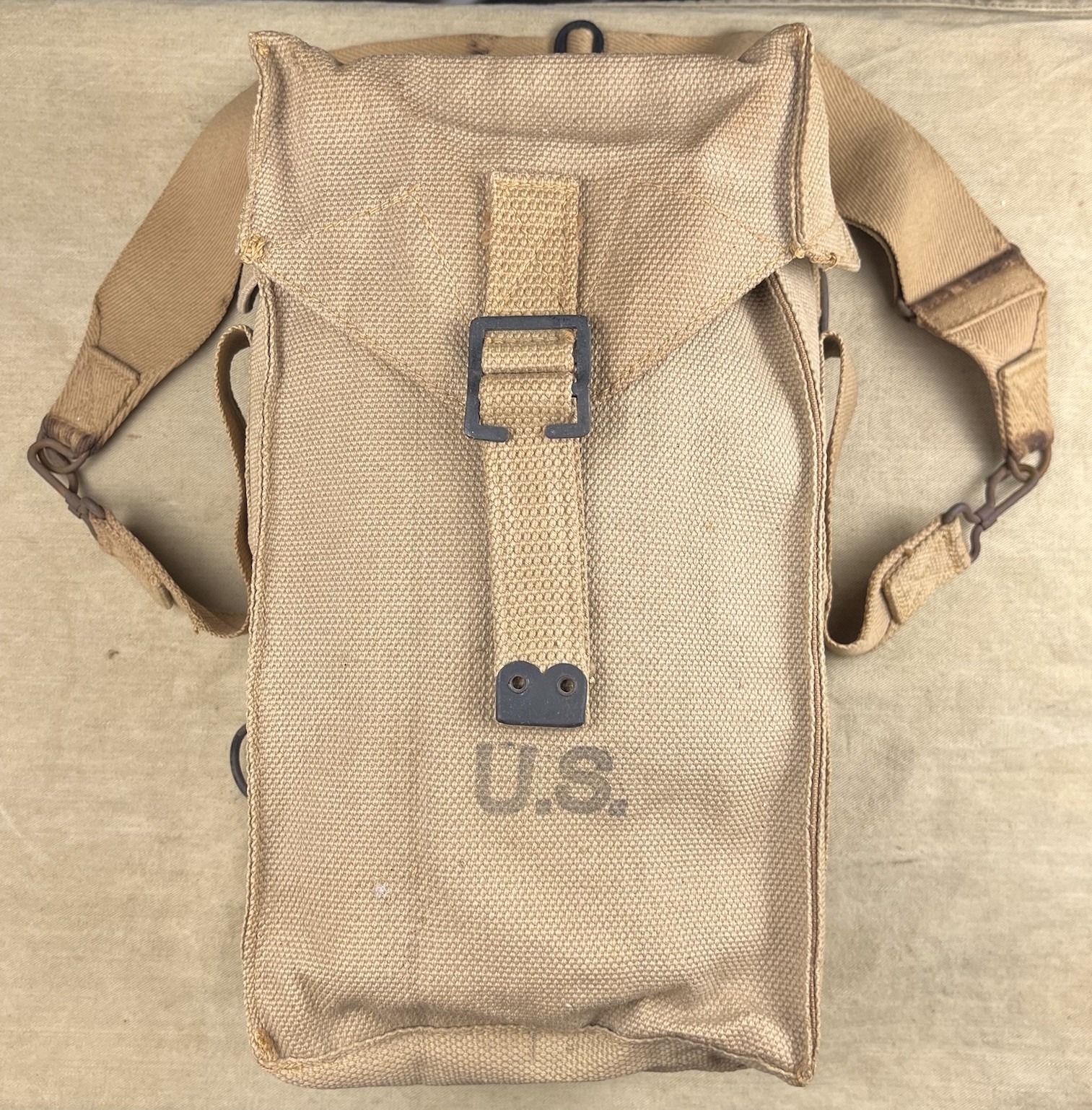 WWII US British Made General Purpose GP Bag Pouch With Strap Original Rare 1944 WWII US British Made General Purpose GP Bag Pouch With Strap Original Rare 1944