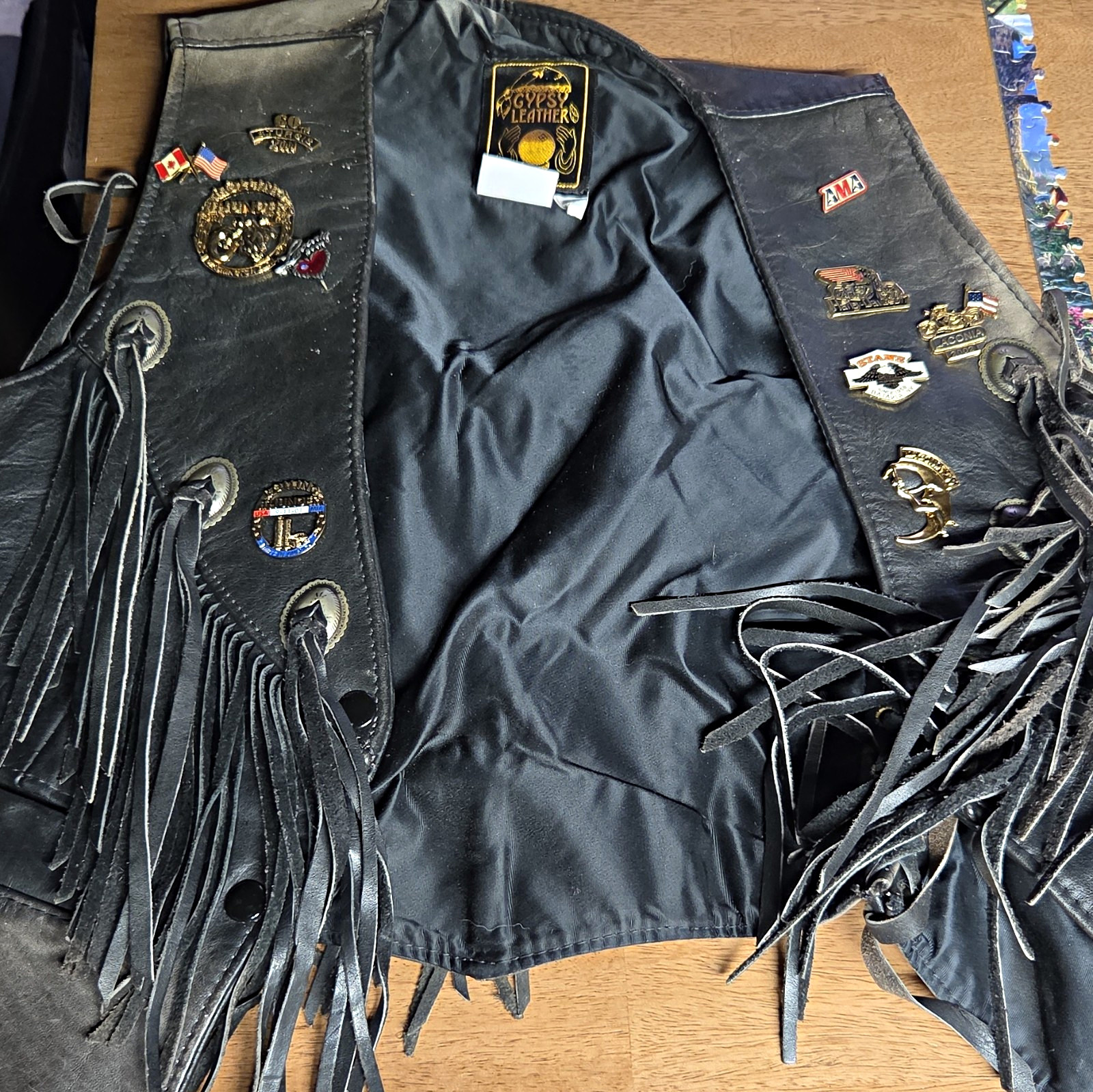 Womens Vintage Gypsy Leather Made In USA Biker Jacket W/ Vintage Pins Size 6 Womens Vintage Gypsy Leather Made In USA Biker Jacket W/ Vintage Pins Size 6