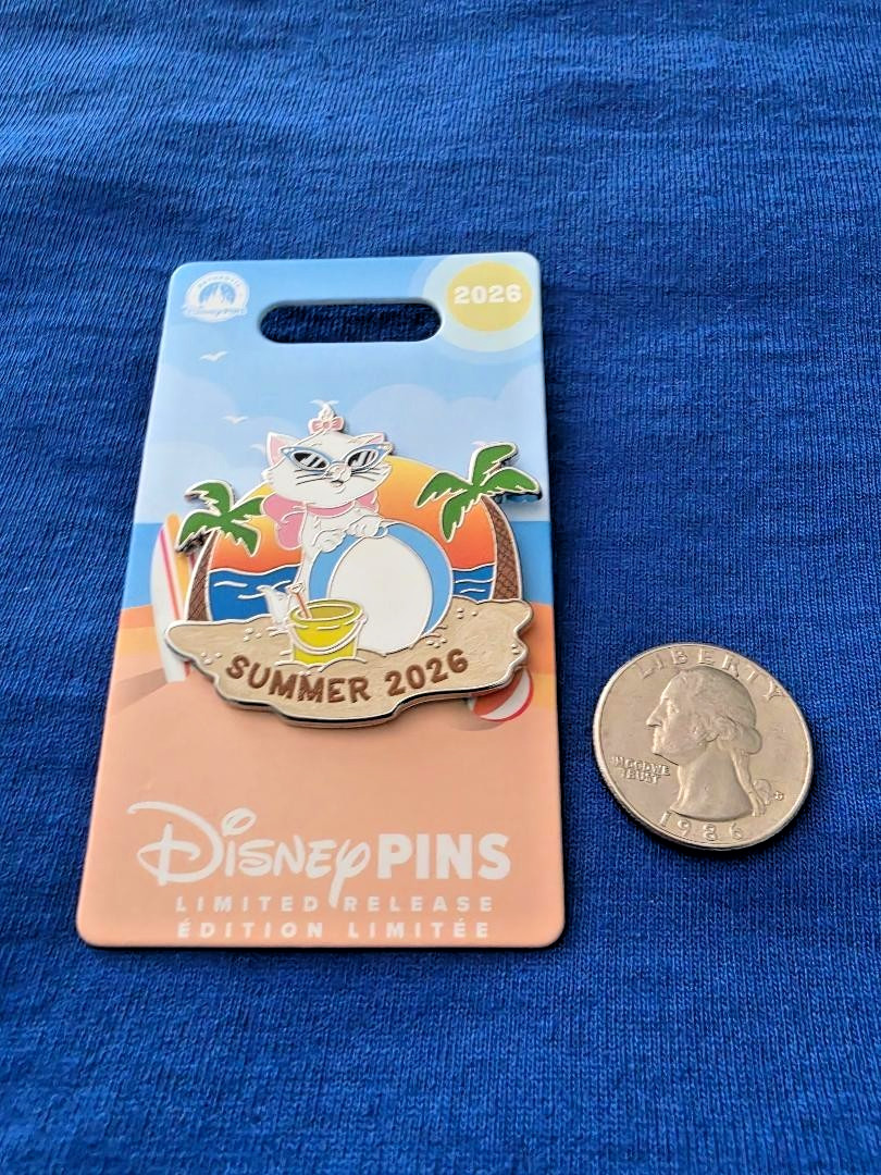 Marie Playing on the Beach - Summer 2026 DISNEY PIN Marie Playing on the Beach - Summer 2026 DISNEY PIN