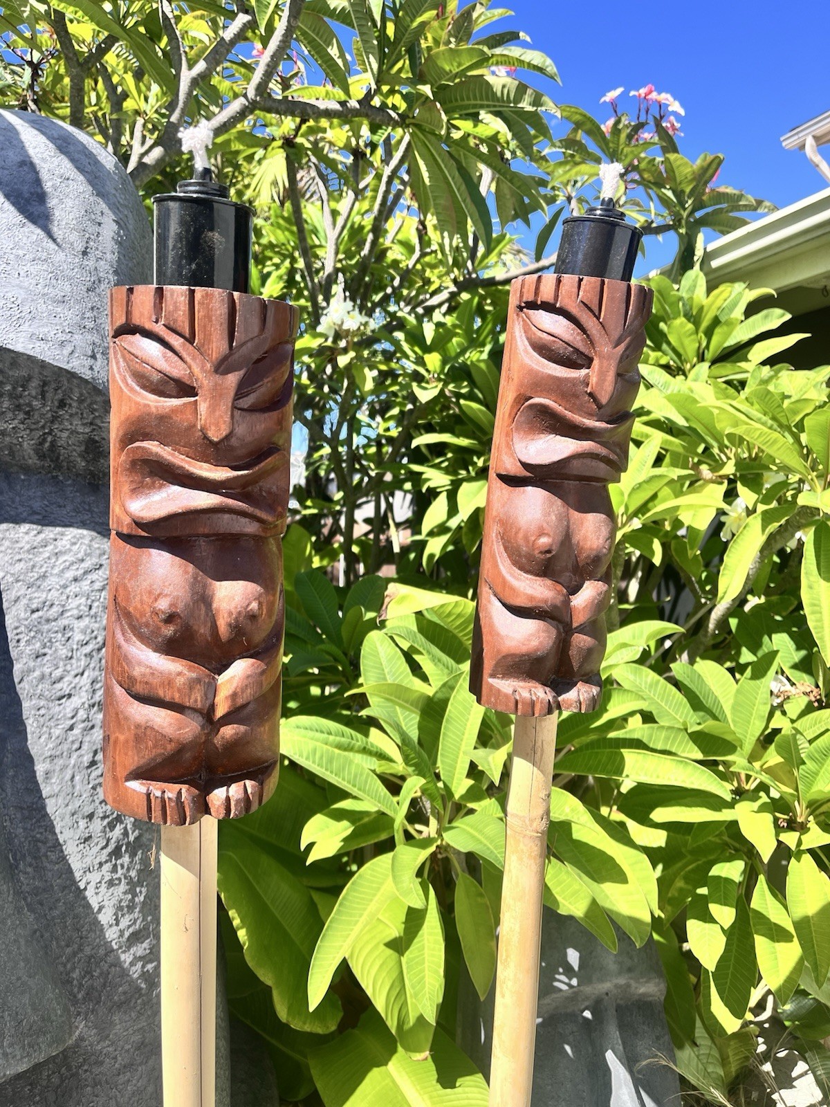 Set Of 2 Tiki Tiki Torches Classic Smokin' Tikis Hawaii Oceanic Set Of 2 Tiki Tiki Torches Classic Smokin' Tikis Hawaii Oceanic