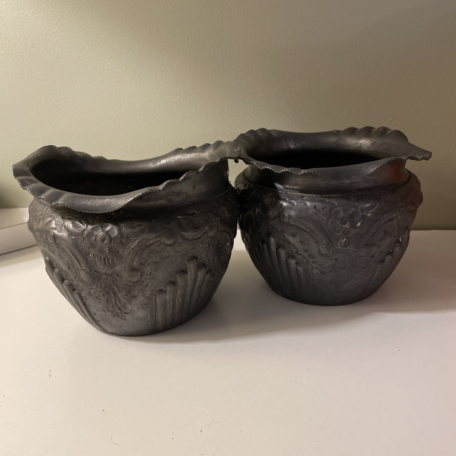Antique H.L.&Co Pewter Planter Pair Jardinaire Art Nouveau 6457 Embossed 3.5” Antique H.L.&Co Pewter Planter Pair Jardinaire Art Nouveau 6457 Embossed 3.5”