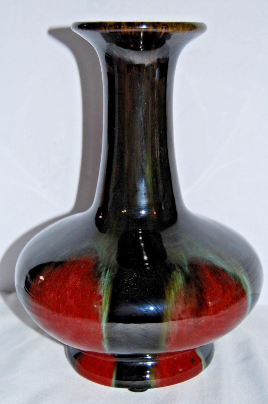 Beautiful Vintage Chinese Flambe Oxblood Porcelain Vase Sang De Boeuf 10" Beautiful Vintage Chinese Flambe Oxblood Porcelain Vase Sang De Boeuf 10"