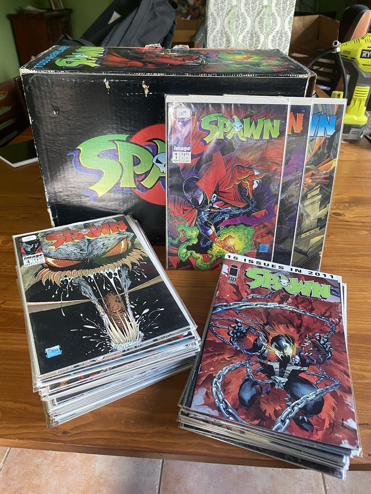 Vintage Image Comics SPAWN 46 Comics (#1-32, MORE) & Comic Book Storage Box Vintage Image Comics SPAWN 46 Comics (#1-32, MORE) & Comic Book Storage Box