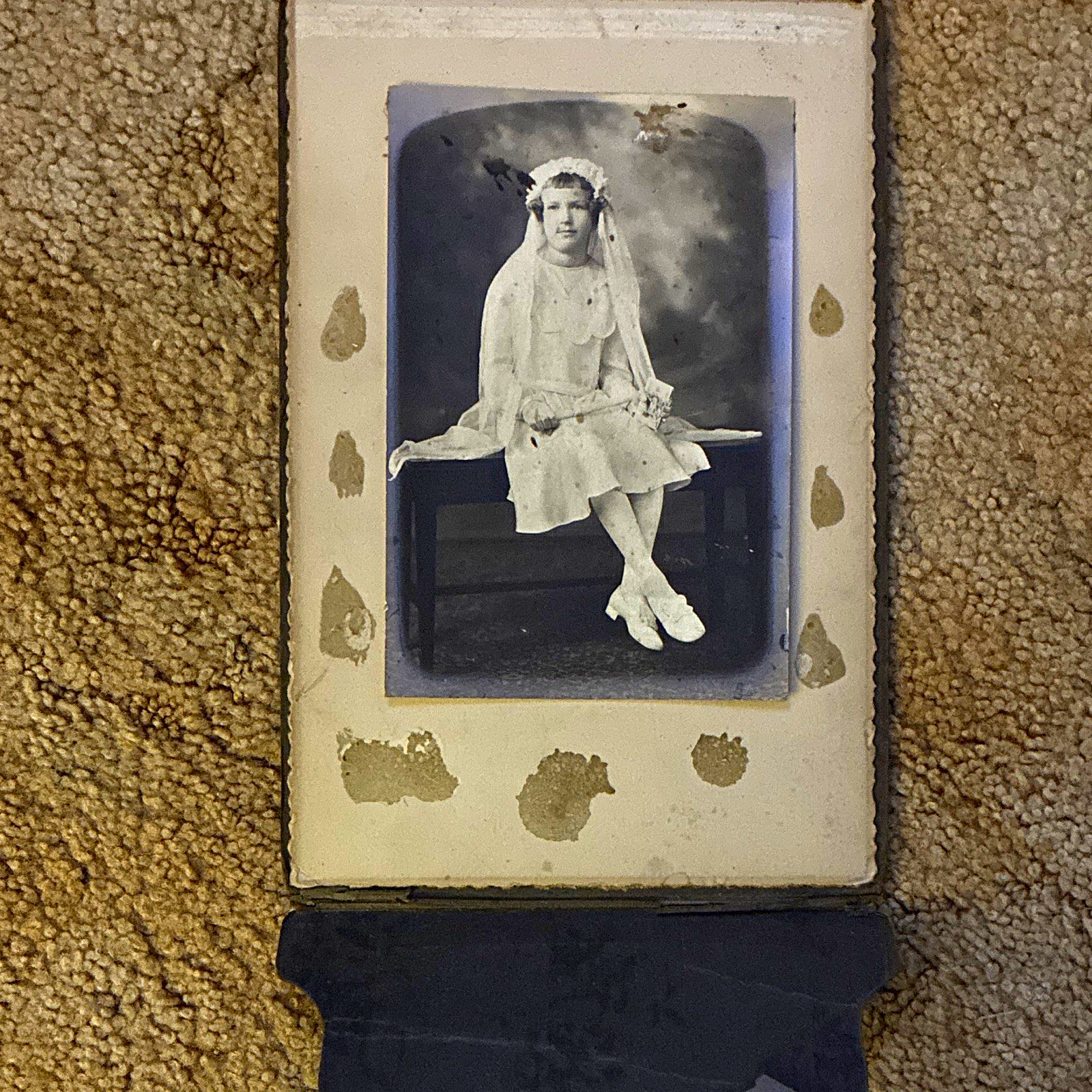 Antique Albumen Cabinet Card B&W Child Portrait Photograph Original 1850-1899 Antique Albumen Cabinet Card B&W Child Portrait Photograph Original 1850-1899