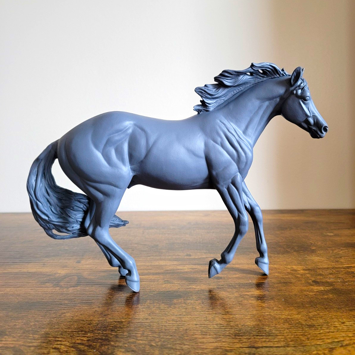 Breyer Latigo Mold #728 Primed Custom Tail Ready For Customization Breyer Latigo Mold #728 Primed Custom Tail Ready For Customization