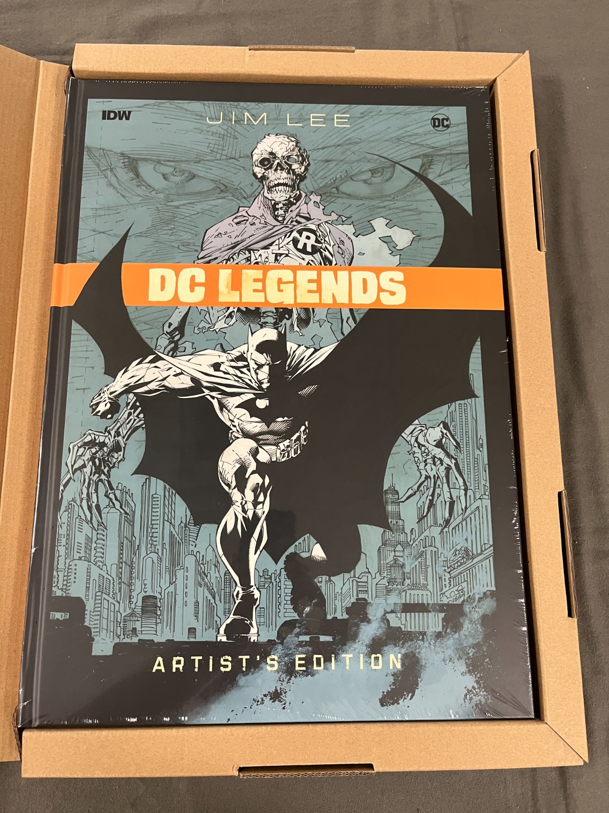 JIM LEE DC LEGENDS ARTIST'S EDITION : Brand New Condition JIM LEE DC LEGENDS ARTIST'S EDITION : Brand New Condition