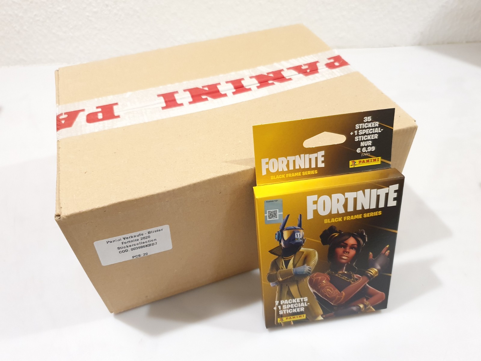1 x Case Panini Fortnite - Black Frame Sticker Blister - 2020 RARE 1 x Case Panini Fortnite - Black Frame Sticker Blister - 2020 RARE