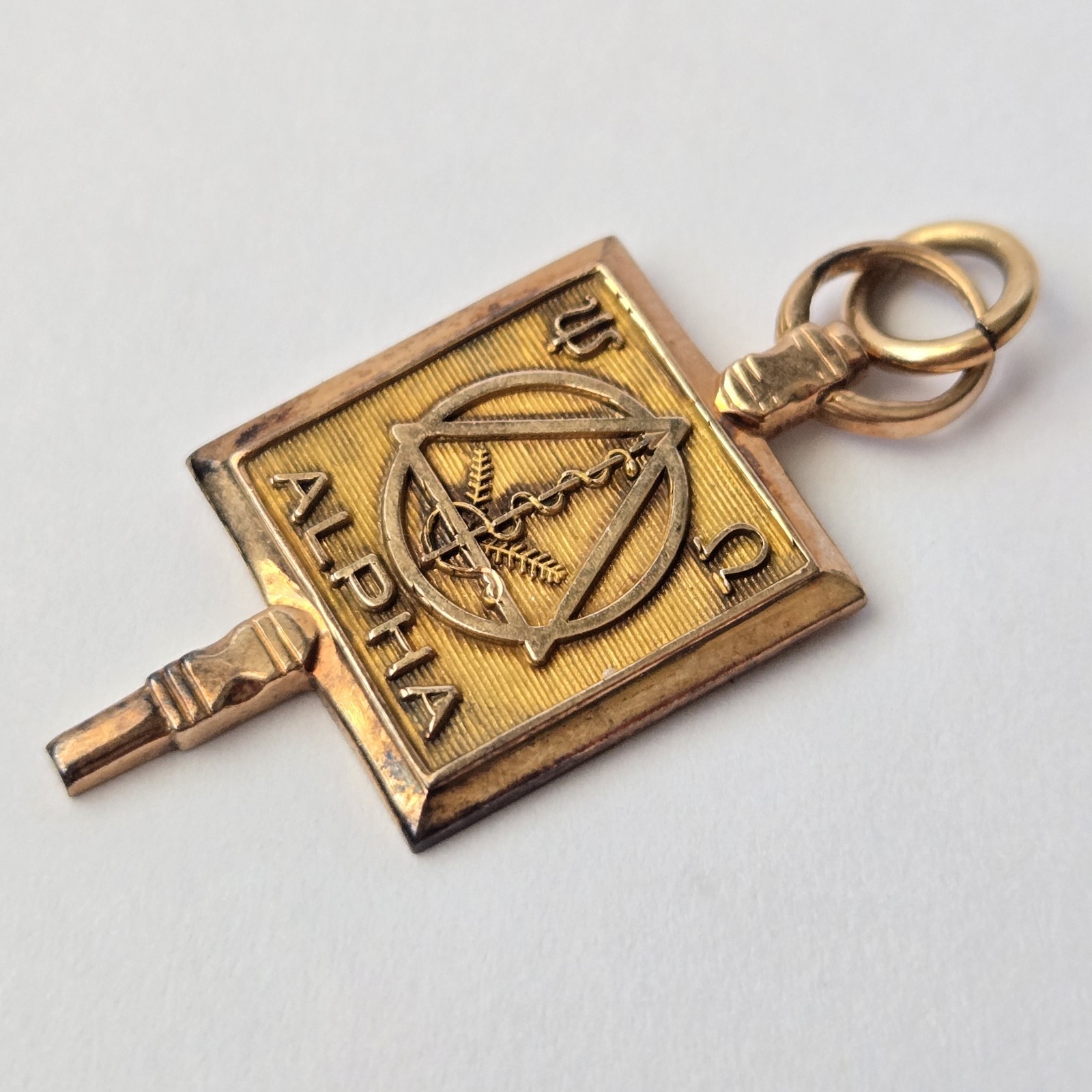 Vintage Psi Omega Alpha Chapter Dental Honor Fraternity Watch Key Fob Charm 4.8g Vintage Psi Omega Alpha Chapter Dental Honor Fraternity Watch Key Fob Charm 4.8g
