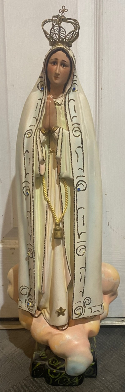 *** VTG NUNS CONVENT PORCELAIN OUR LADY OF FATIMA STATUE W/ GLASS EYES 22.875" *** VTG NUNS CONVENT PORCELAIN OUR LADY OF FATIMA STATUE W/ GLASS EYES 22.875"