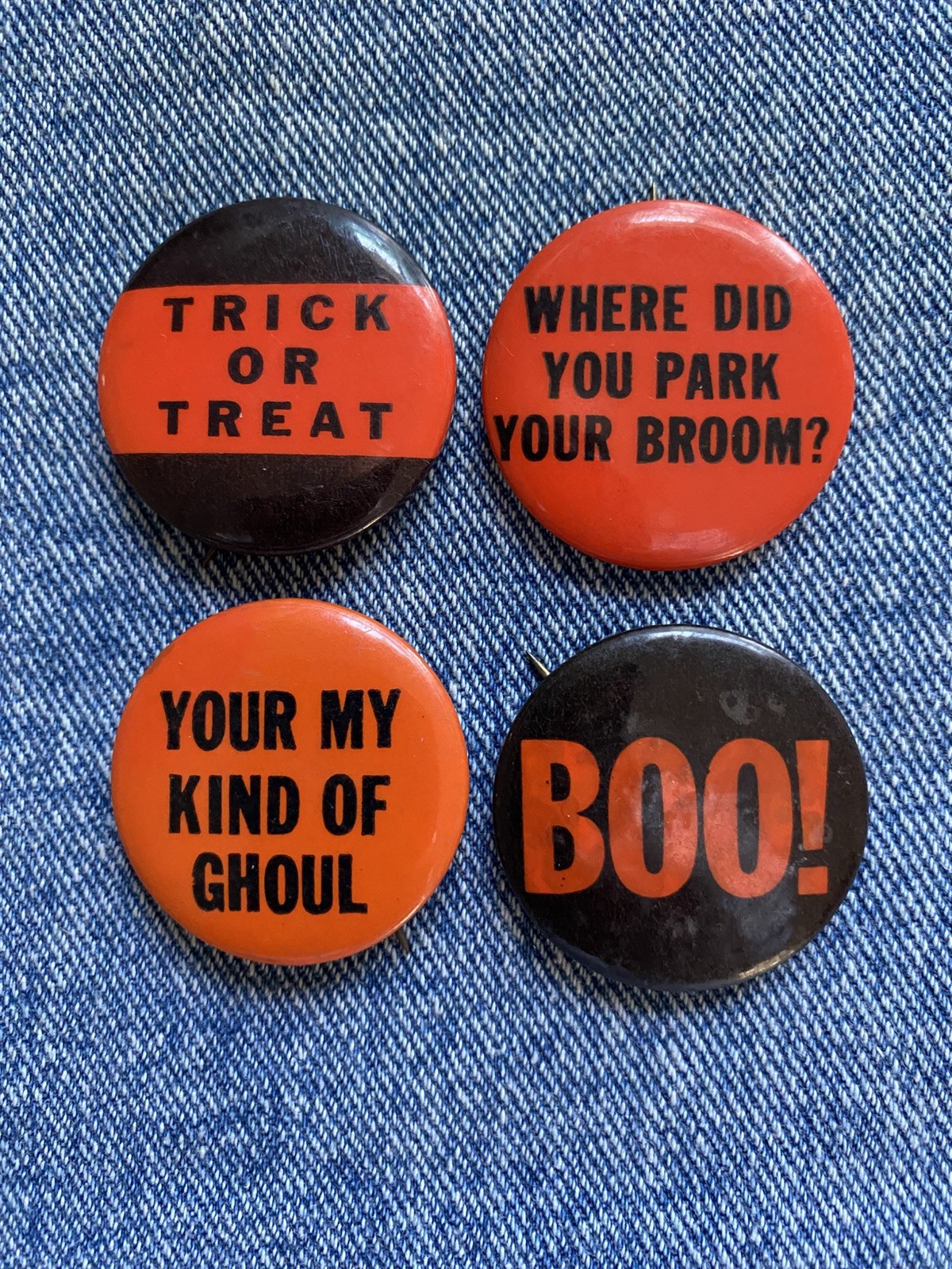 N.O.S .60's "TRICK OR TREAT  "HALLOWEEN 4  Pinback, Badge  Collection. Peanuts