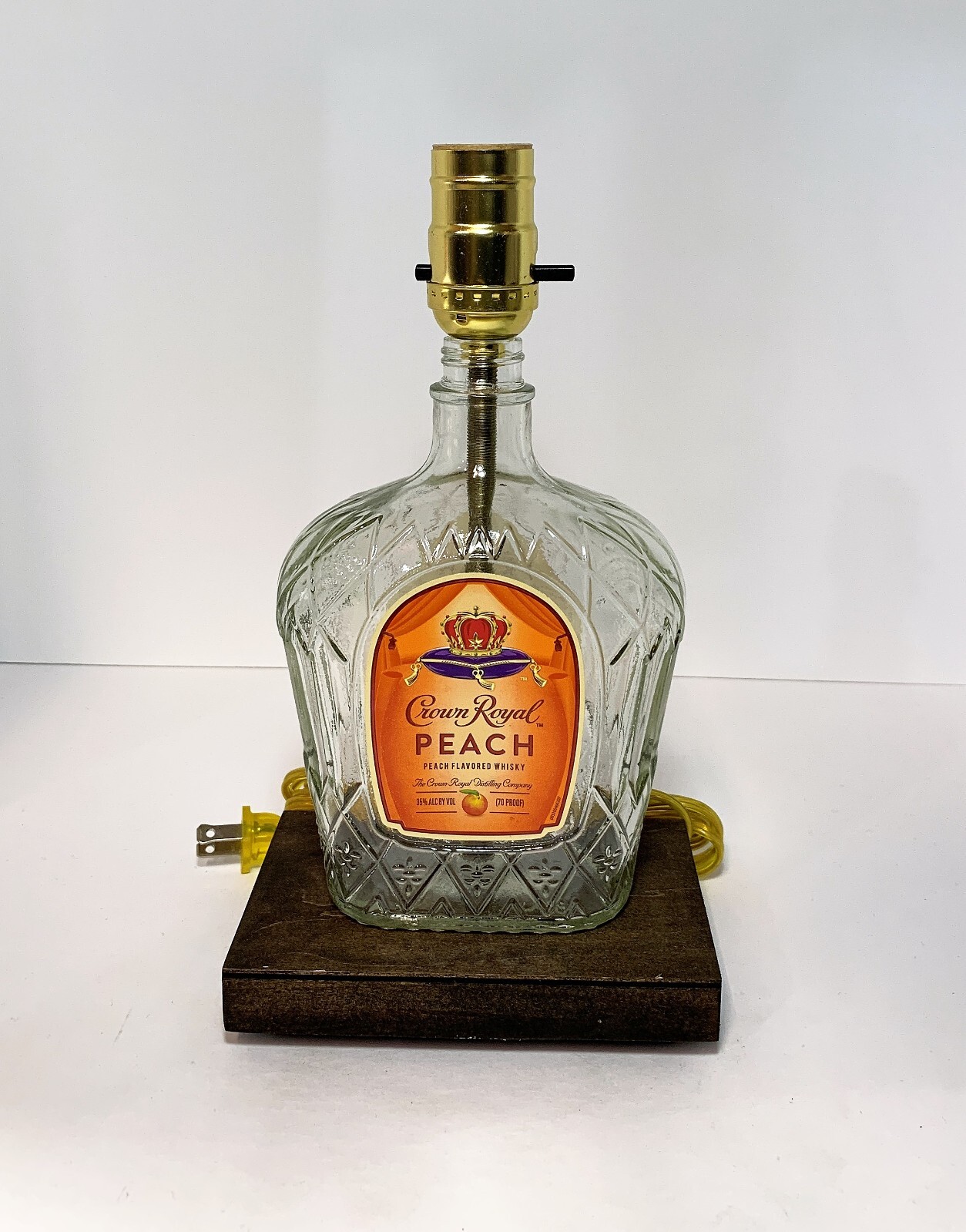 CROWN ROYAL PEACH WHISKEY Liquor Bar Bottle TABLE LAMP Lounge Light w Wood Base CROWN ROYAL PEACH WHISKEY Liquor Bar Bottle TABLE LAMP Lounge Light w Wood Base