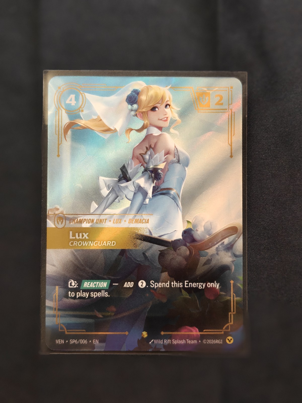 Riftbound Lux Crownguard SP6/006 Trading Card EN Riftbound Lux Crownguard SP6/006 Trading Card EN