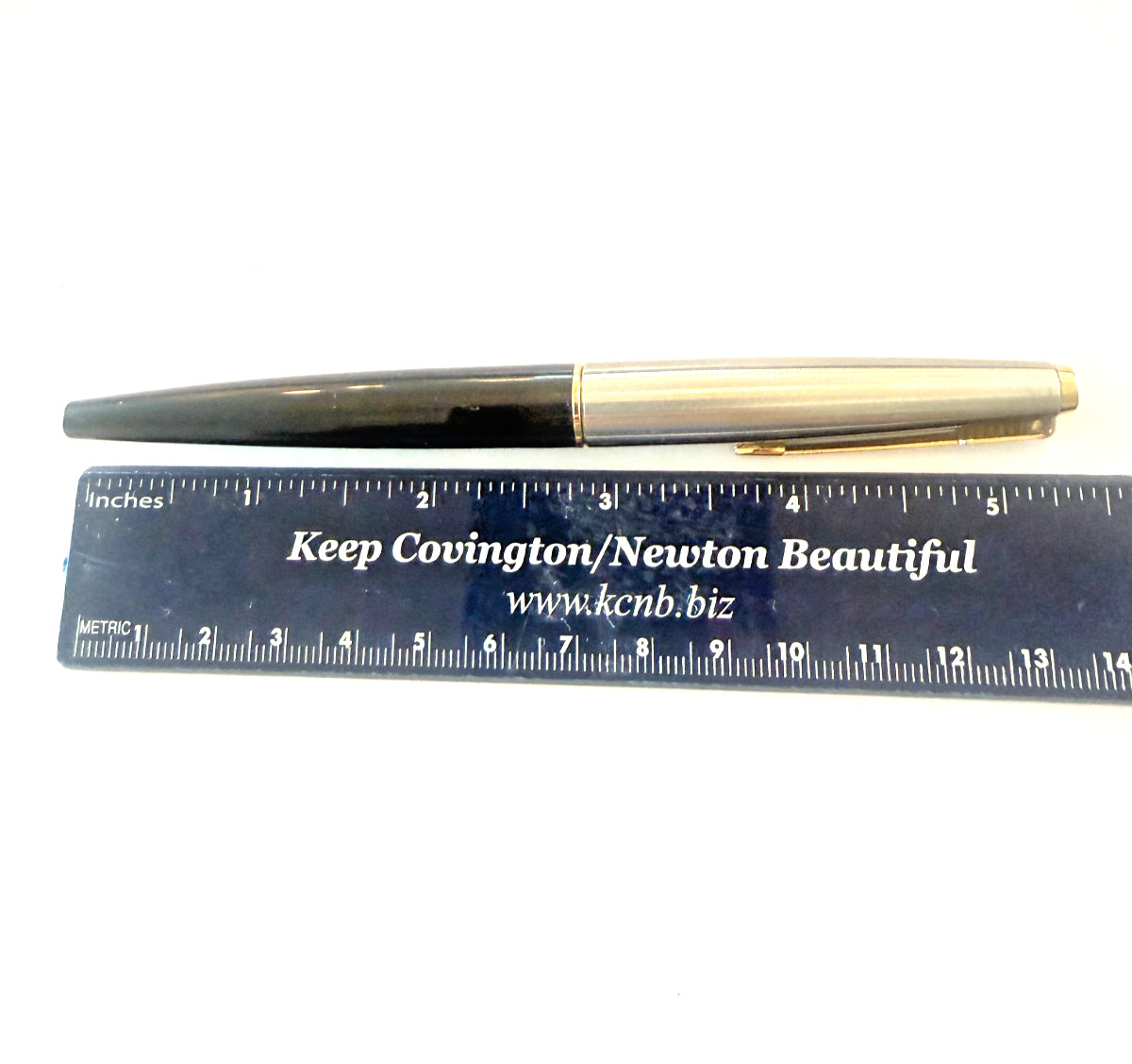 1960s dark gray Parker 45 Fountain pen FINE nib, Gold trim Cartridge . NICE 1960s dark gray Parker 45 Fountain pen FINE nib, Gold trim Cartridge . NICE