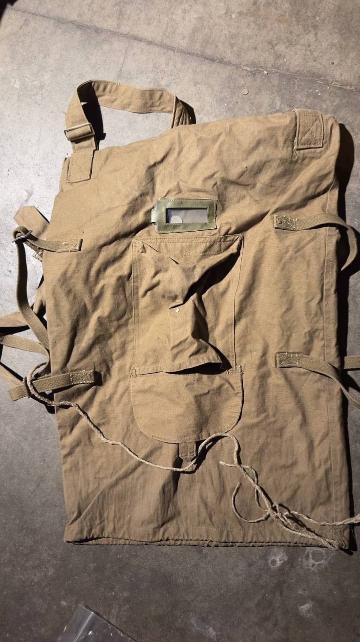 Russian Army Original Pre Owned Personal Item Duffle Bag with Coin War Ukraine