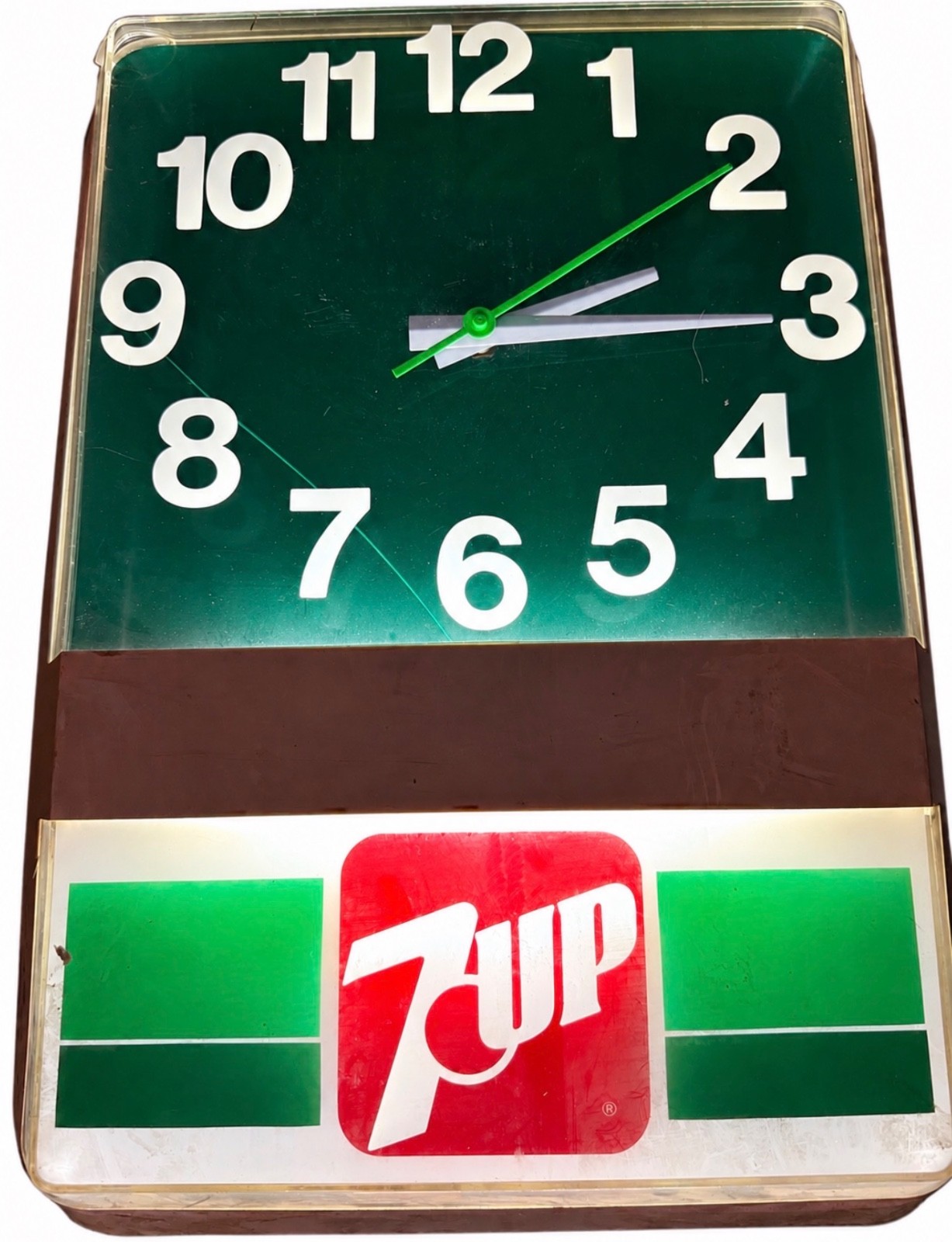 Vintage 7UP Lighted Advertising Wall Clock Green White Red Soda Sign Vintage 7UP Lighted Advertising Wall Clock Green White Red Soda Sign
