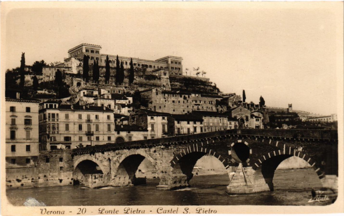 CPA AK VERONA Ponte Pietra, Castel S. Pietro ITALY (493833) CPA AK VERONA Ponte Pietra, Castel S. Pietro ITALY (493833)