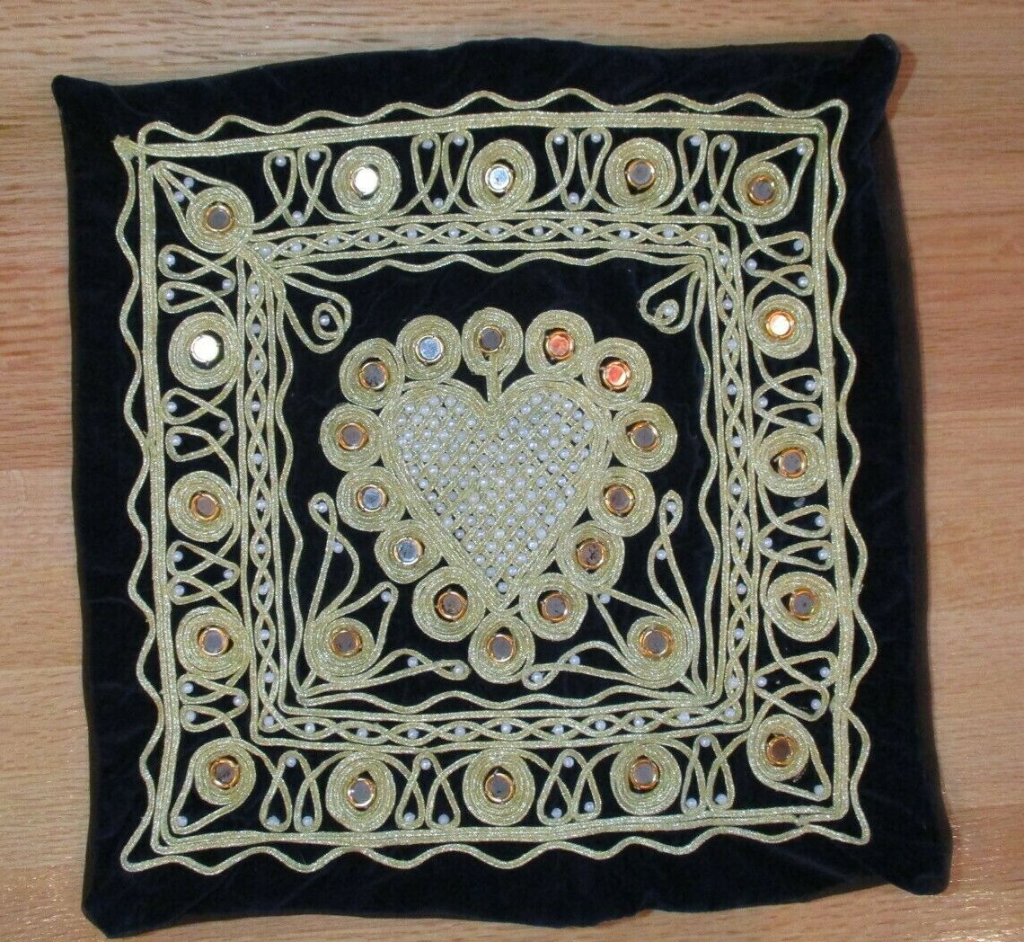 VINTAGE OOAK PILLOW COVER VELVET FAUX PEARL HEART GOLD LAME' TRIM & MIRRORS 15" VINTAGE OOAK PILLOW COVER VELVET FAUX PEARL HEART GOLD LAME' TRIM & MIRRORS 15"