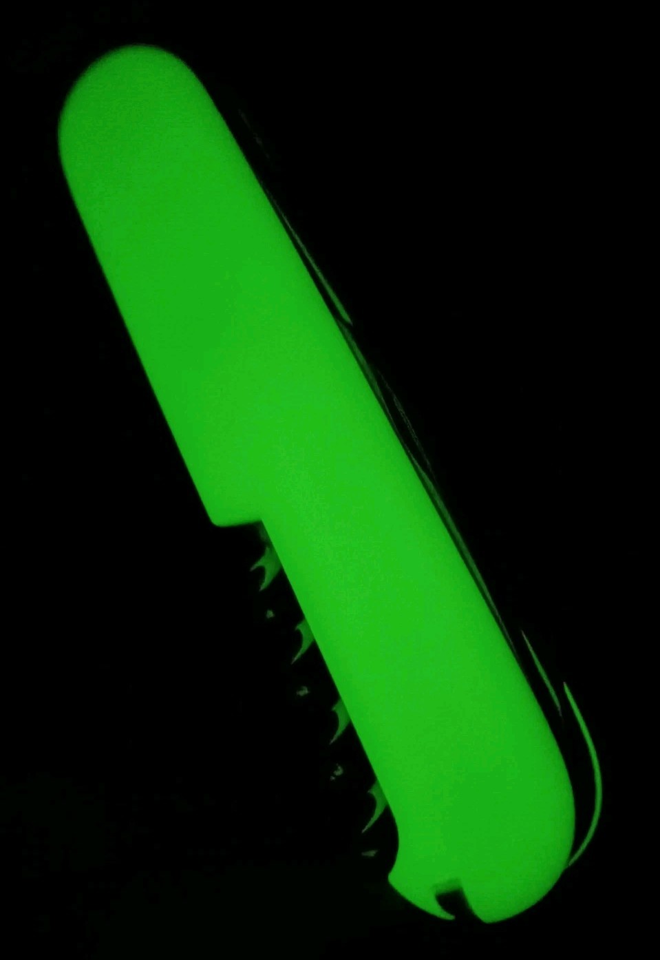 Genuine Victorinox Stay Glow in the Dark Camper 91mm Swiss Army Knife EXCELLENT Genuine Victorinox Stay Glow in the Dark Camper 91mm Swiss Army Knife EXCELLENT