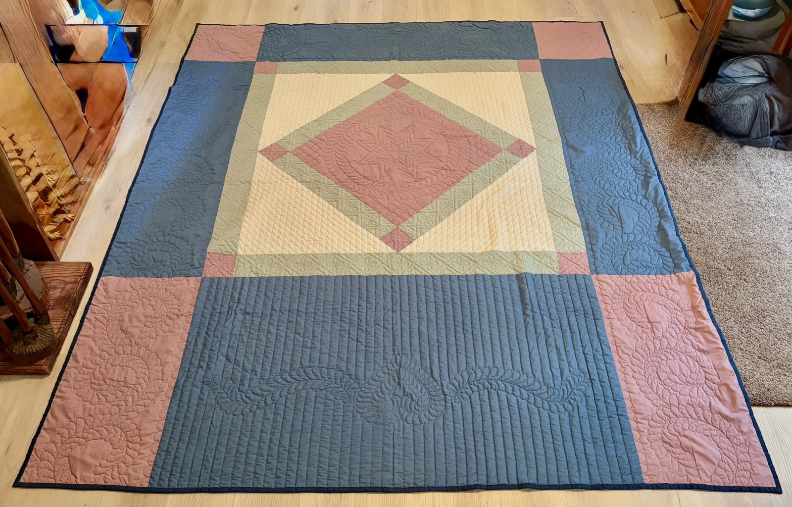 Amish Handmade Quilt Multicolored Approximately 101 X 84 Amish Handmade Quilt Multicolored Approximately 101 X 84