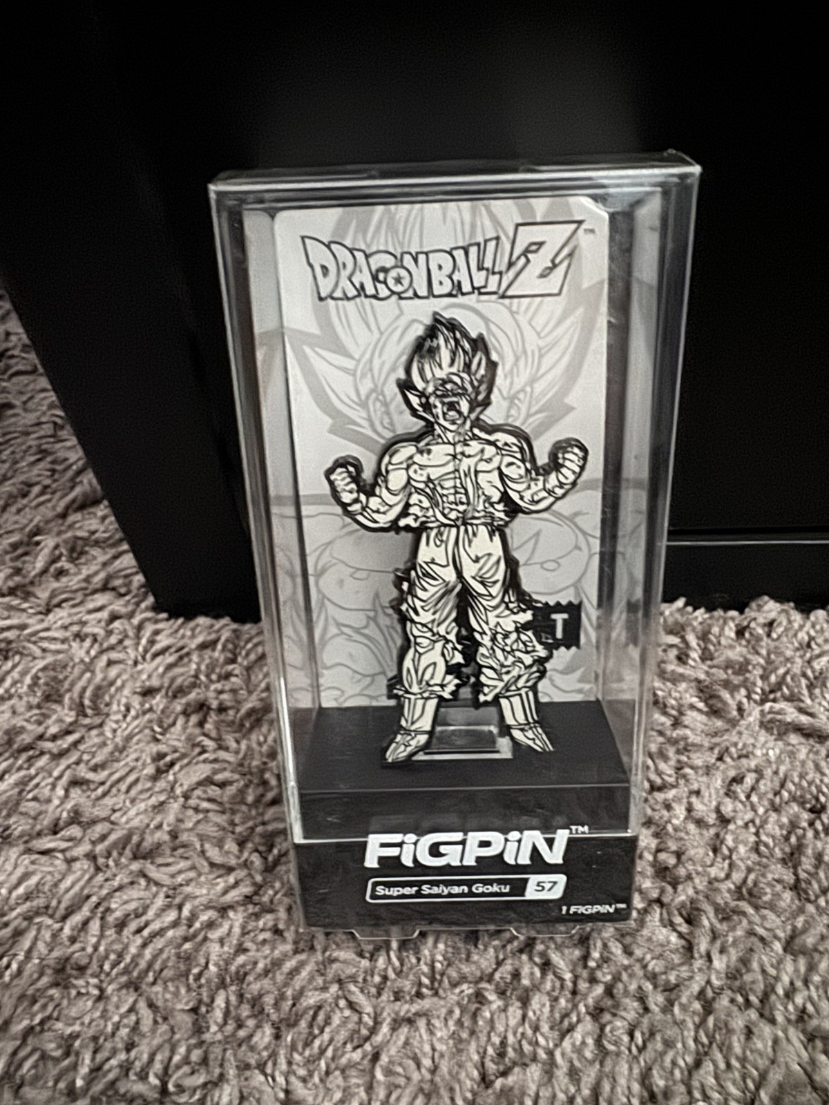 Figpin SDCC 2017 Black & White Super Saiyan Goku Bait Exclusive Extremely New Figpin SDCC 2017 Black & White Super Saiyan Goku Bait Exclusive Extremely New
