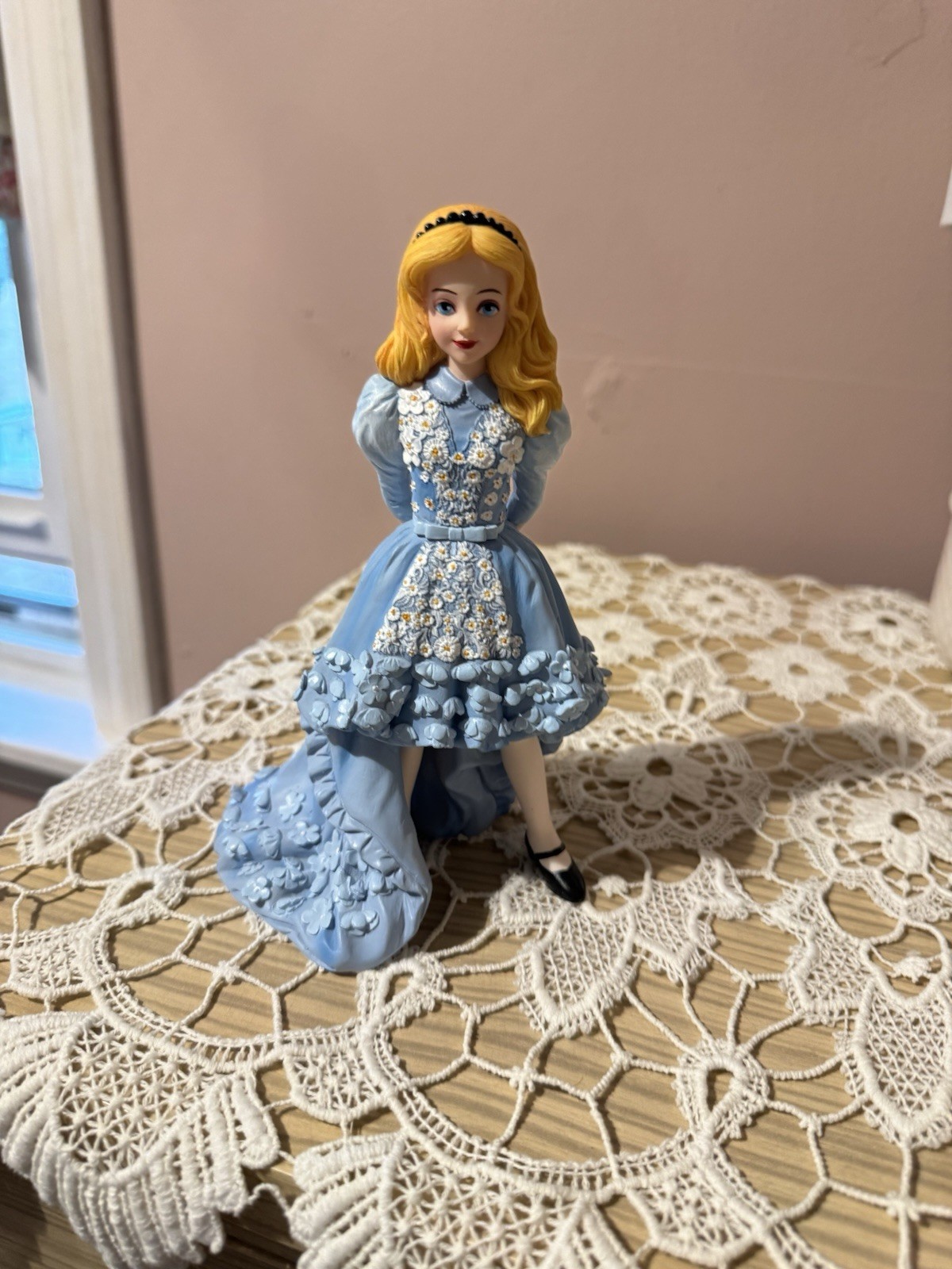 Disney Showcase Collection Alice In Wonderland Disney Showcase Collection Alice In Wonderland