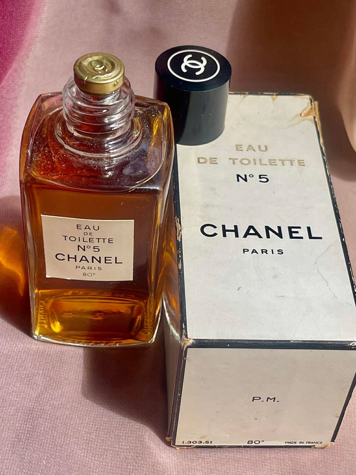 Vintage Chanel No.5 Paris Eau De Toilette P.M. 4oz Gold Sealed Foil Vintage Chanel No.5 Paris Eau De Toilette P.M. 4oz Gold Sealed Foil