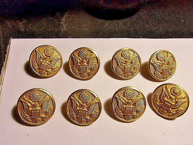 8 VINTAGE WW1 U.S.ARMY 7/8" TUNIC BRASS BUTTONS - WATERBURY, CONN. 8 VINTAGE WW1 U.S.ARMY 7/8" TUNIC BRASS BUTTONS - WATERBURY, CONN.