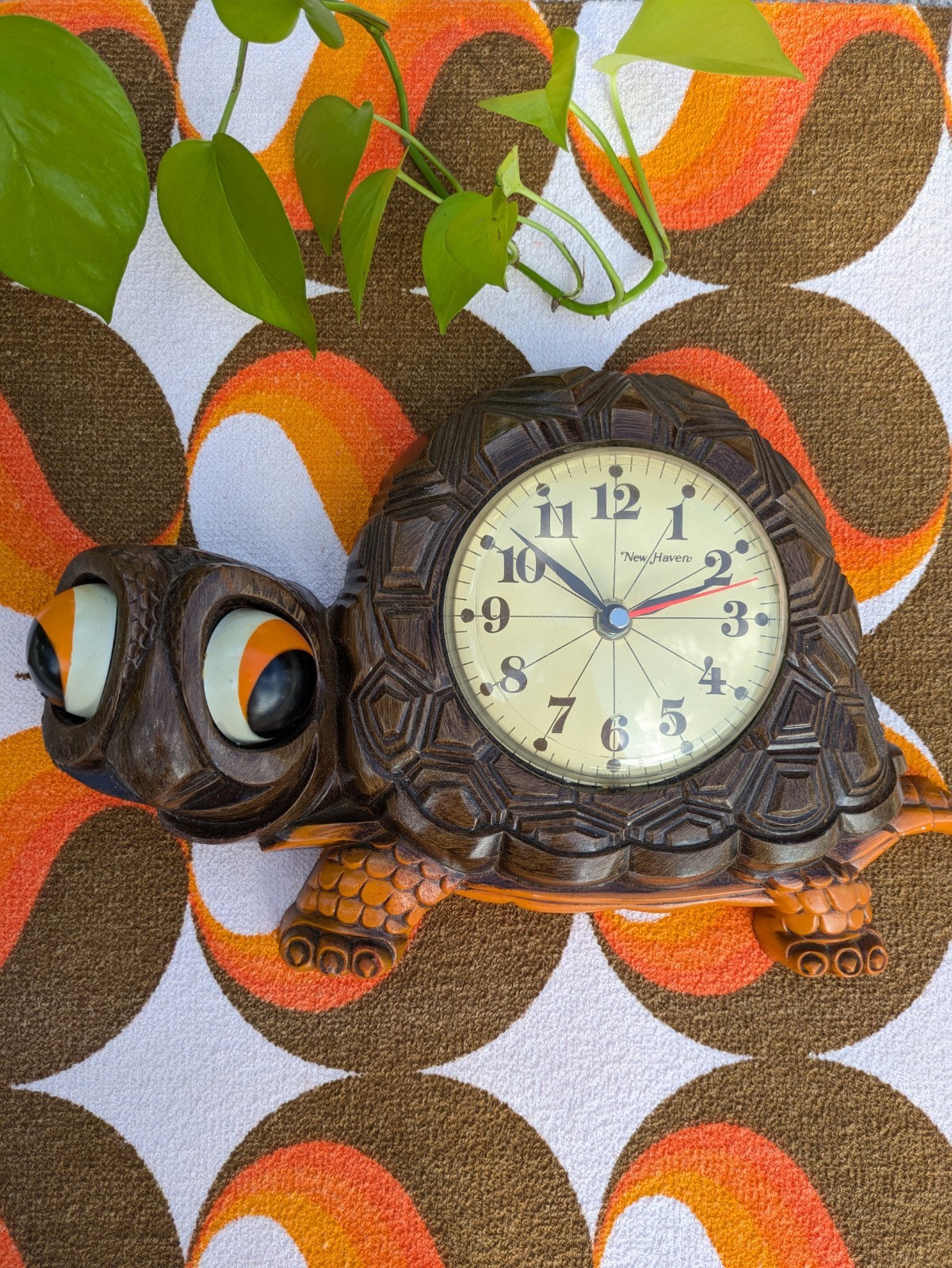 Vintage 1970s Burwood New Haven Turtle Clock Works Orange Brown Wall Hanging Vintage 1970s Burwood New Haven Turtle Clock Works Orange Brown Wall Hanging