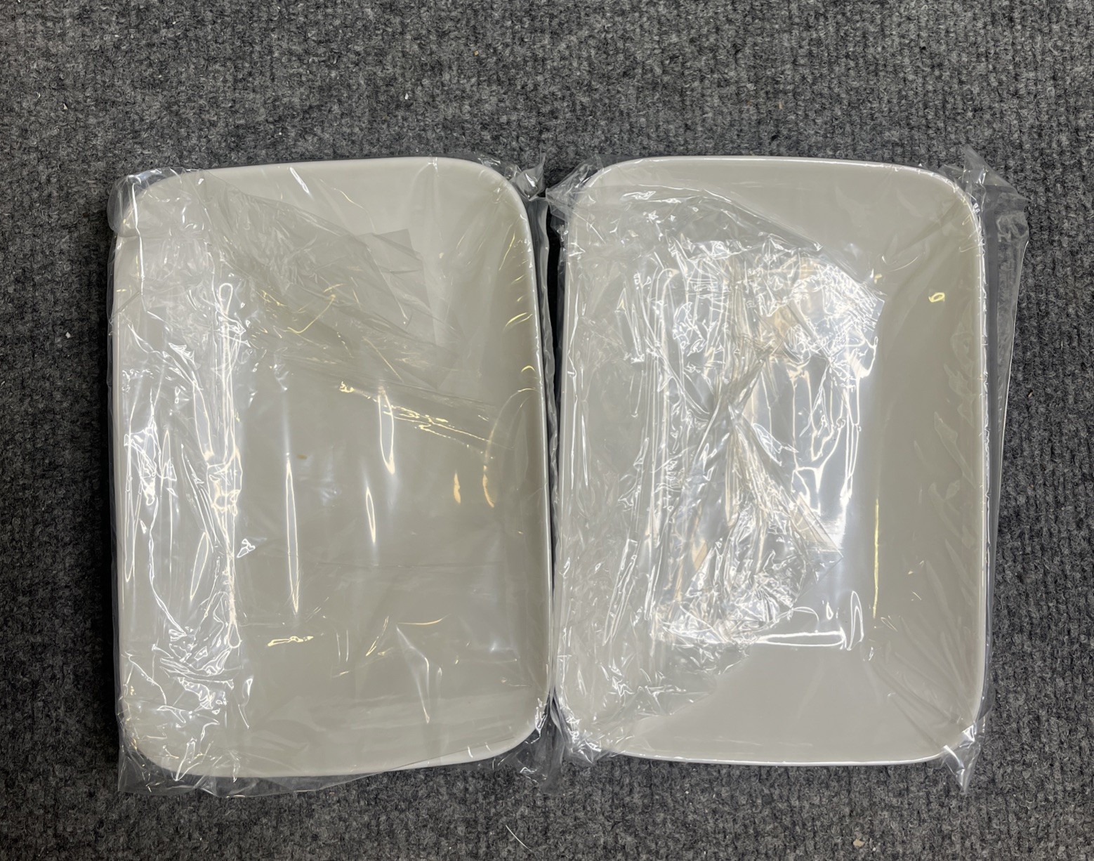 United Airlines Dishes Large 8" DC012R Galileo Polaris First Class Lot x2 United Airlines Dishes Large 8" DC012R Galileo Polaris First Class Lot x2