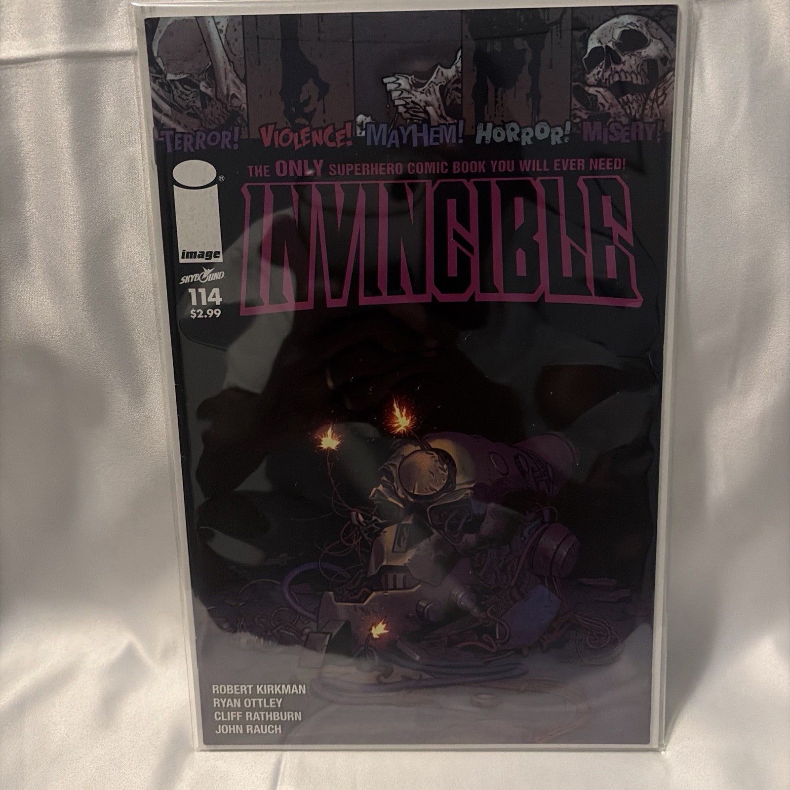 Invincible # 114 NM- Cond Invincible # 114 NM- Cond