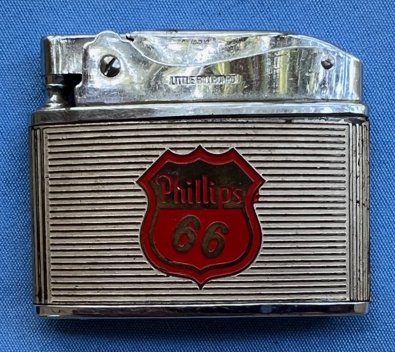 Vintage Little Billboard Pocket Cigarette Lighter/Advertising Phillips 66 Oil Vintage Little Billboard Pocket Cigarette Lighter/Advertising Phillips 66 Oil