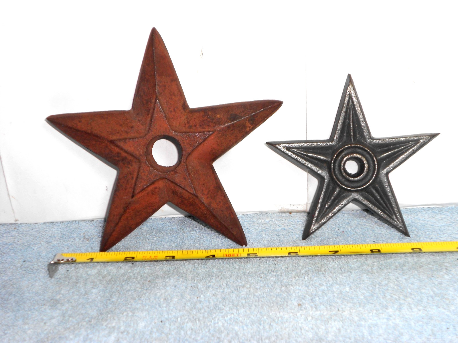 2 VINTAGE CAST IRON BARN STAR WASHER PLATES 6 & 4 in RUSTIC BARN DECOR - Z 601 2 VINTAGE CAST IRON BARN STAR WASHER PLATES 6 & 4 in RUSTIC BARN DECOR - Z 601