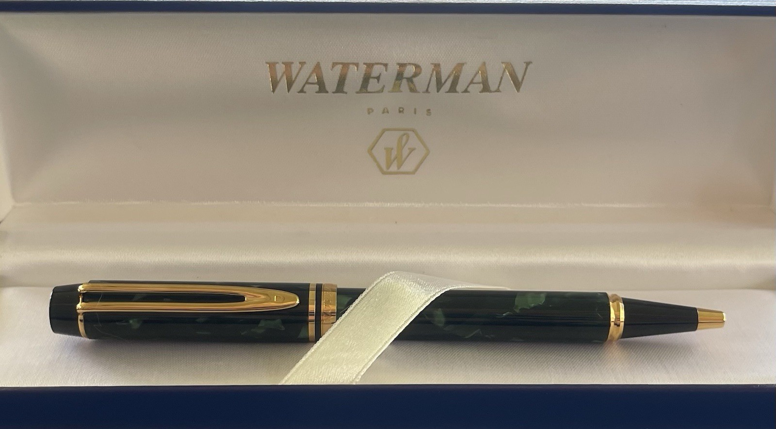 Waterman Rhapsody Ballpoint Pen Mineral Green New In Box 26221 Waterman Rhapsody Ballpoint Pen Mineral Green New In Box 26221