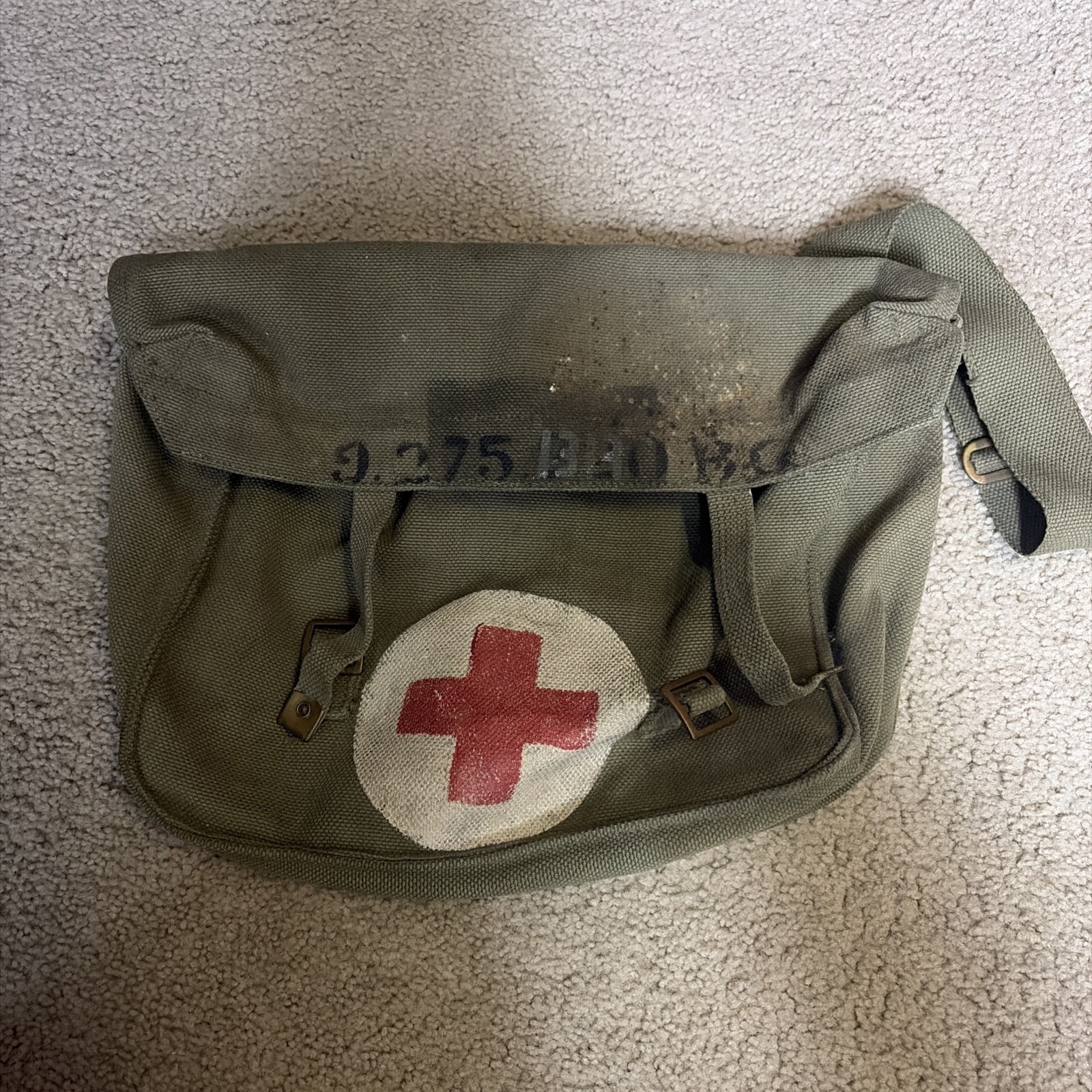 Early WWII British Army Pattern 1937 shell dressing / surgical haversack Early WWII British Army Pattern 1937 shell dressing / surgical haversack