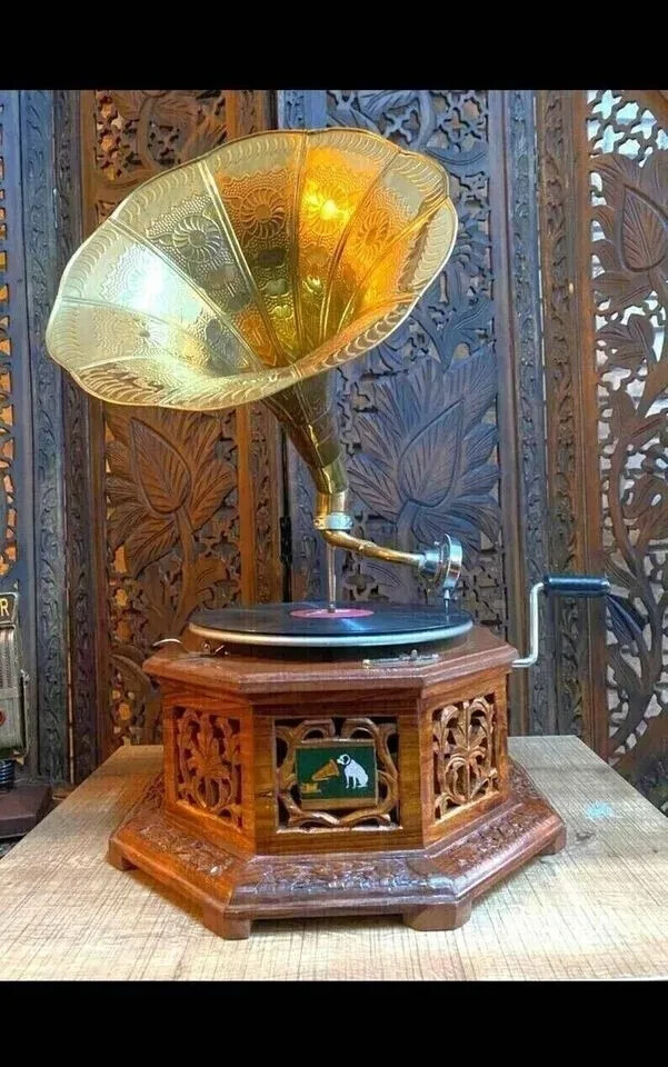 Vintage Gramophone Antique Working Gramophone Player Phonograph Vinyl Recorder Vintage Gramophone Antique Working Gramophone Player Phonograph Vinyl Recorder