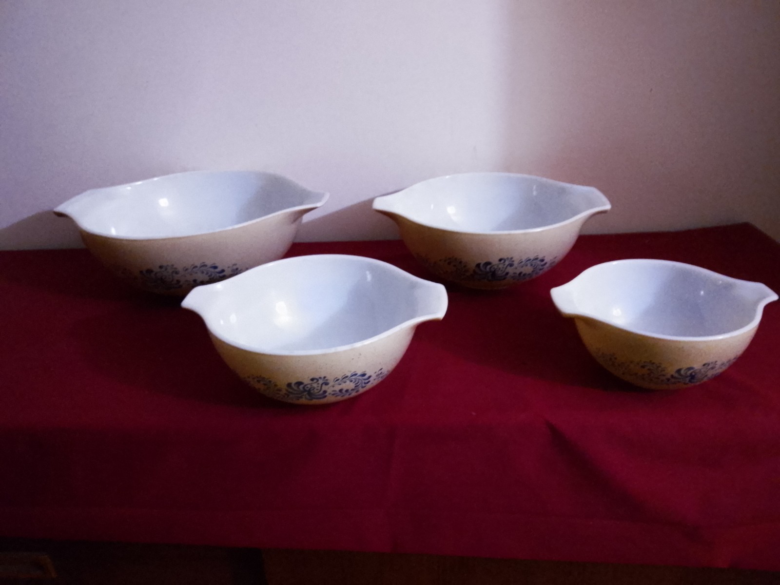 Vintage Pyrex Homestead Cinderella Set 4 Mixing Nesting Bowls 441 442 443 444 Vintage Pyrex Homestead Cinderella Set 4 Mixing Nesting Bowls 441 442 443 444