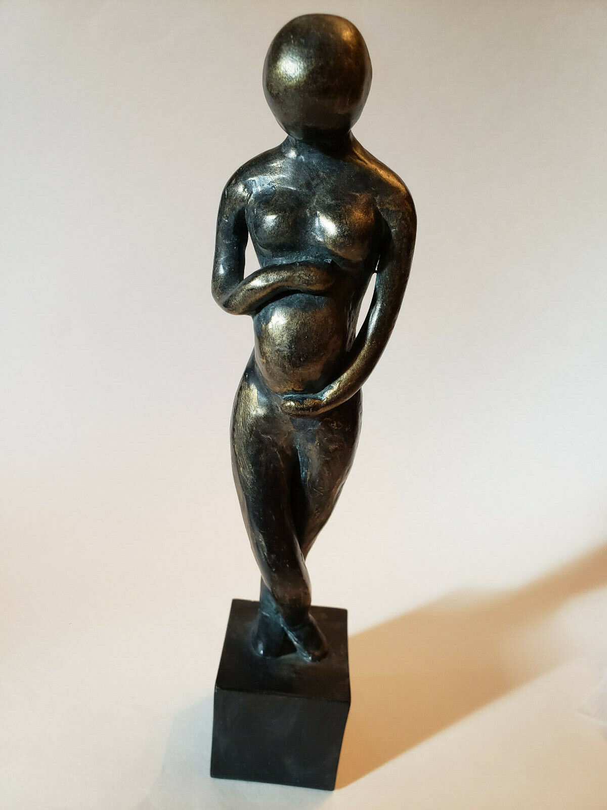 Unique  Naked pregnant women art mini statue figurine