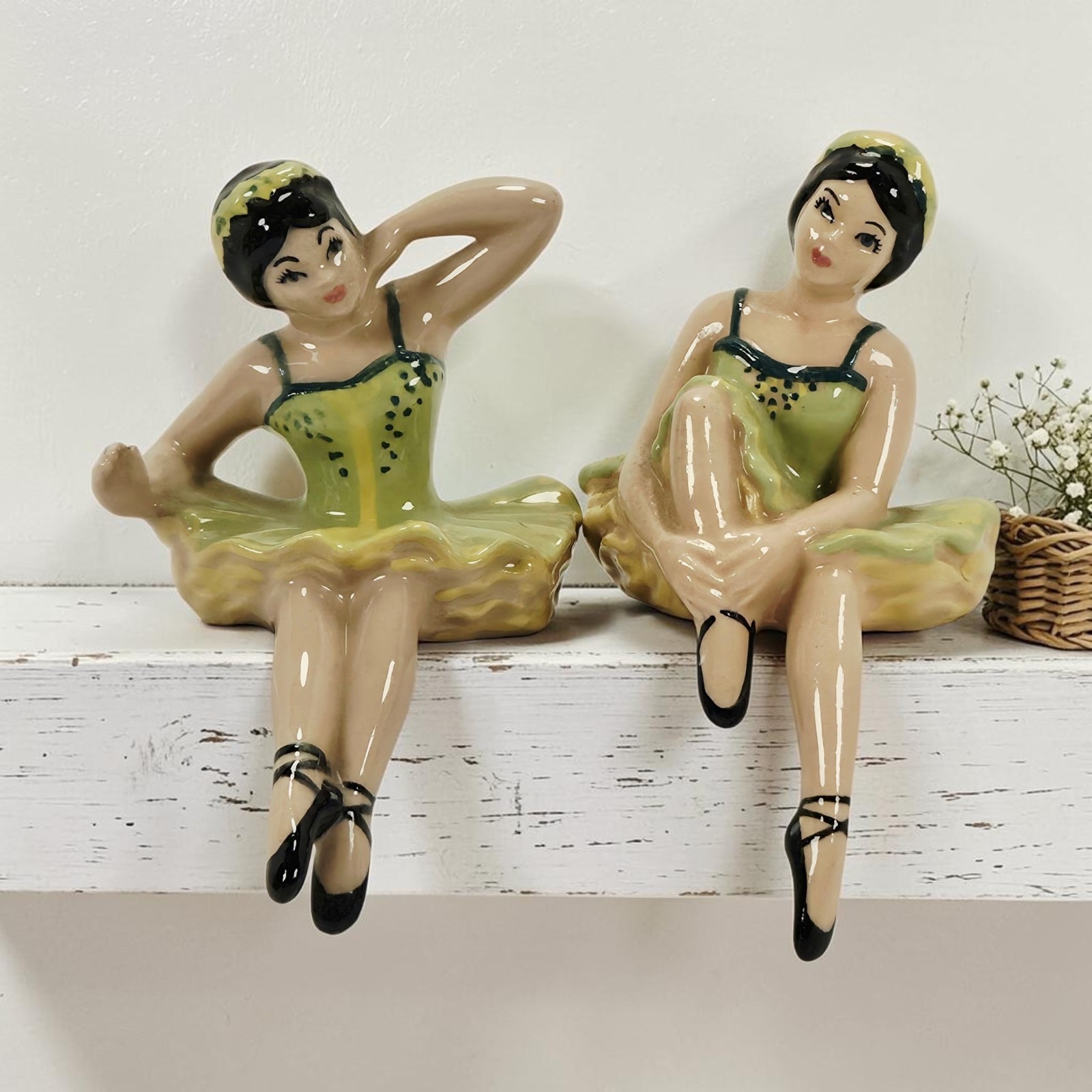 2 VTG Ceramic Arts Studio Ballerina Shelf Sitters En Pose & En Repose Green 4" 2 VTG Ceramic Arts Studio Ballerina Shelf Sitters En Pose & En Repose Green 4"