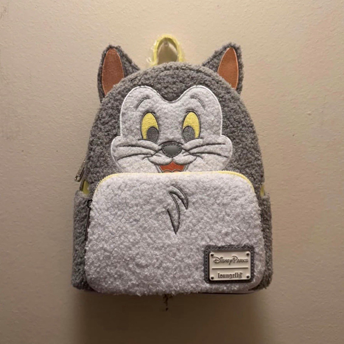 Loungefly Disney Figaro Plush Sherpa Mini Backpack Gray and White BNWT Loungefly Disney Figaro Plush Sherpa Mini Backpack Gray and White BNWT