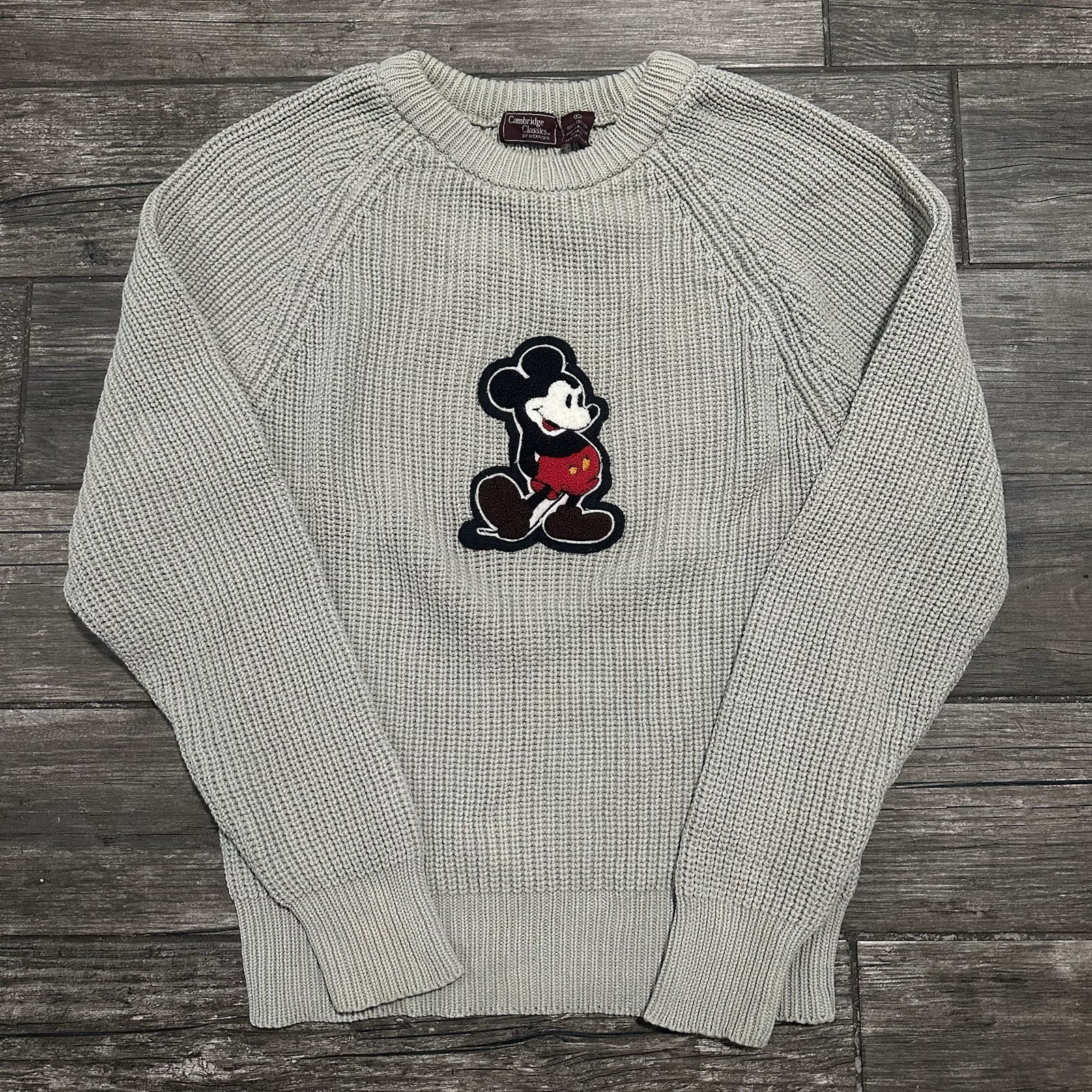 VTG 80s DISNEY MICKEY MOUSE CHENILLE PATCH HEAVY KNIT GRAY SWEATER CHARACTER L VTG 80s DISNEY MICKEY MOUSE CHENILLE PATCH HEAVY KNIT GRAY SWEATER CHARACTER L