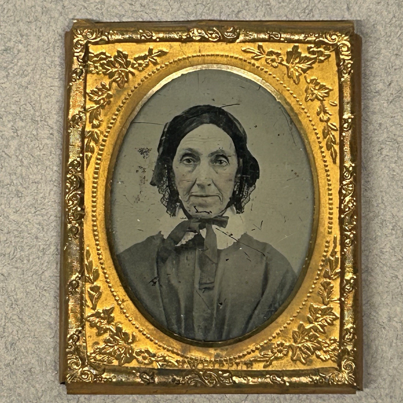 1/9th Plate Ambrotype Beautiful Old Woman Bonnet Fashion Ruffled Collar