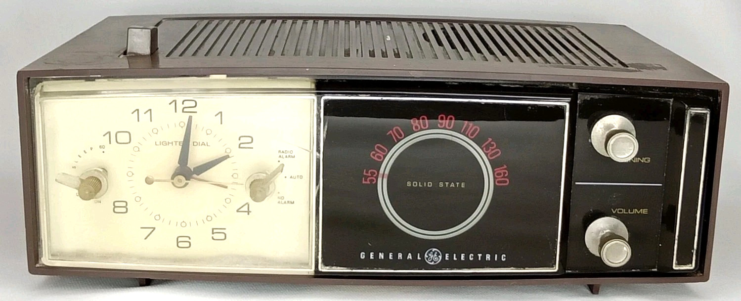 Vintage 1965 General Electric GE Brown Alarm Clock Solid State Radio Made In USA