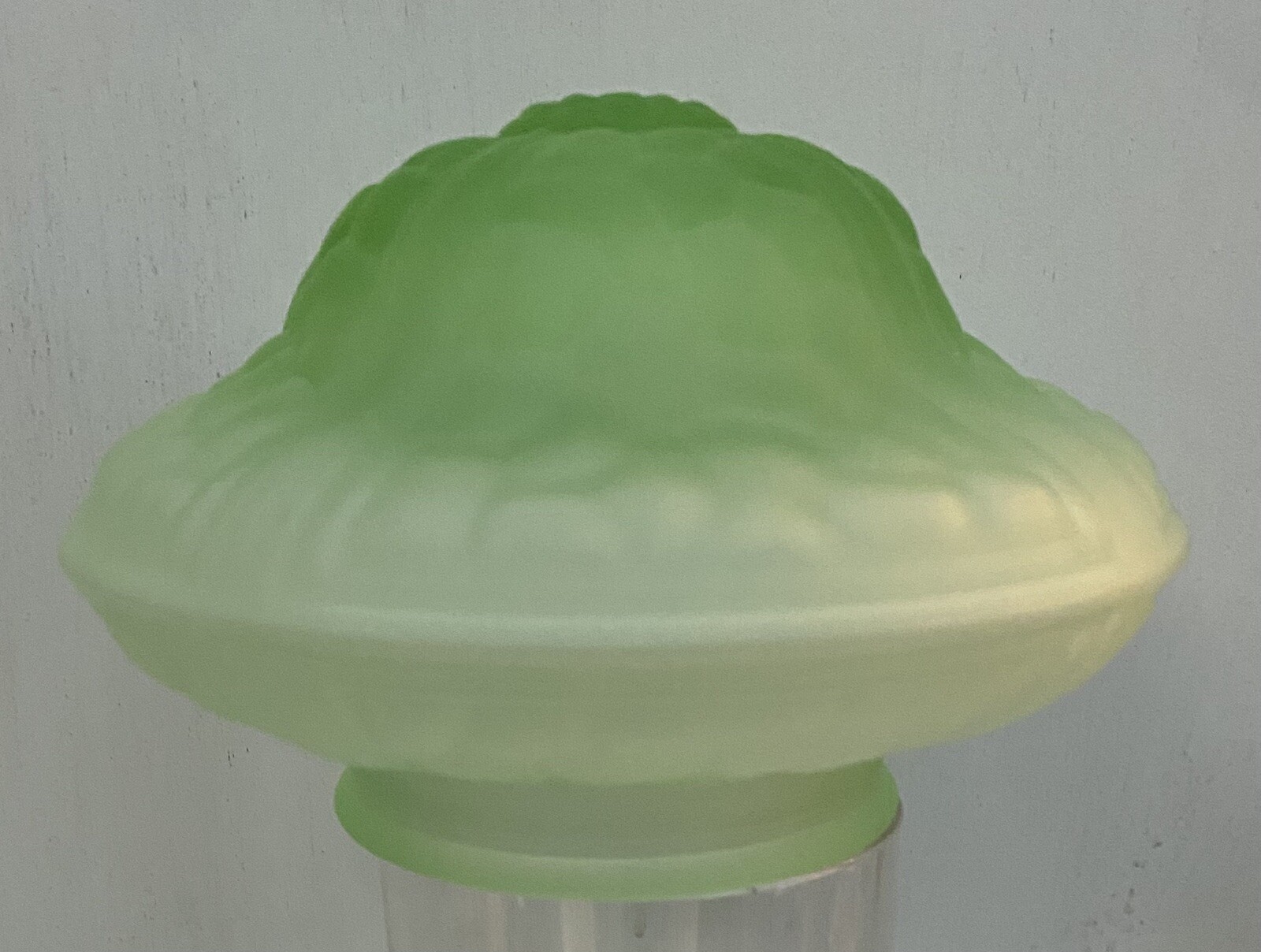 Frankart replacement lamp globe shade 3-1/4" fitter Art Deco frosted GREEN Glass Frankart replacement lamp globe shade 3-1/4" fitter Art Deco frosted GREEN Glass