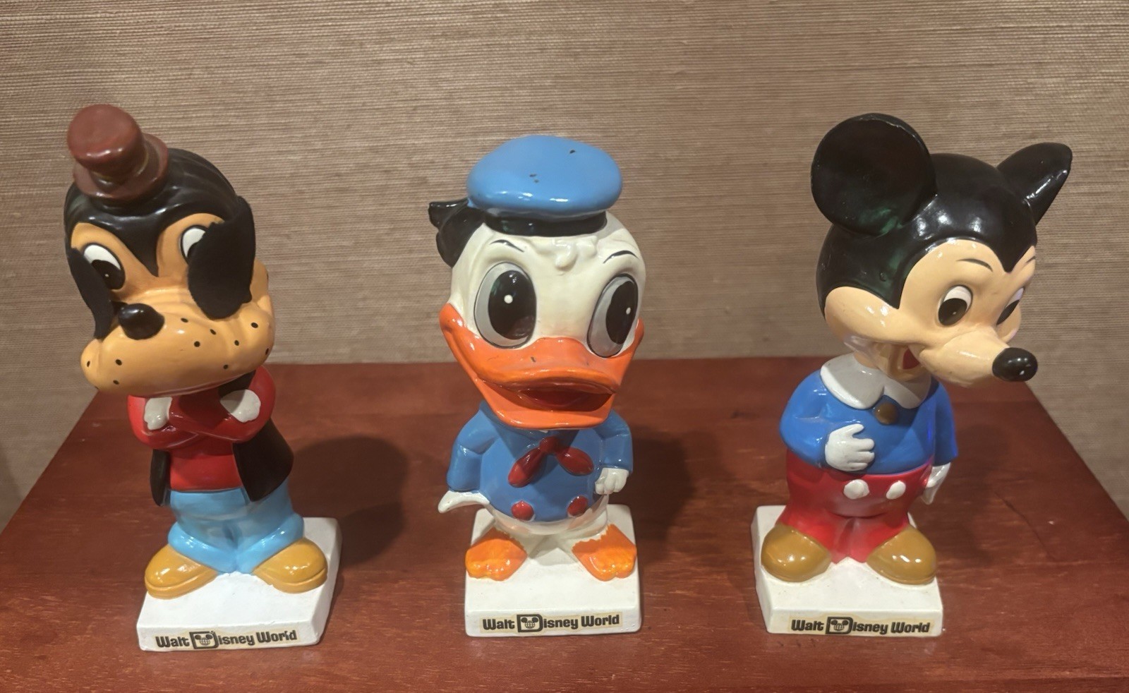 Lot Of 3 WALT DISNEY WORLD Paper Mache Bobble Heads Mickey Donald Goofy Vintage Lot Of 3 WALT DISNEY WORLD Paper Mache Bobble Heads Mickey Donald Goofy Vintage